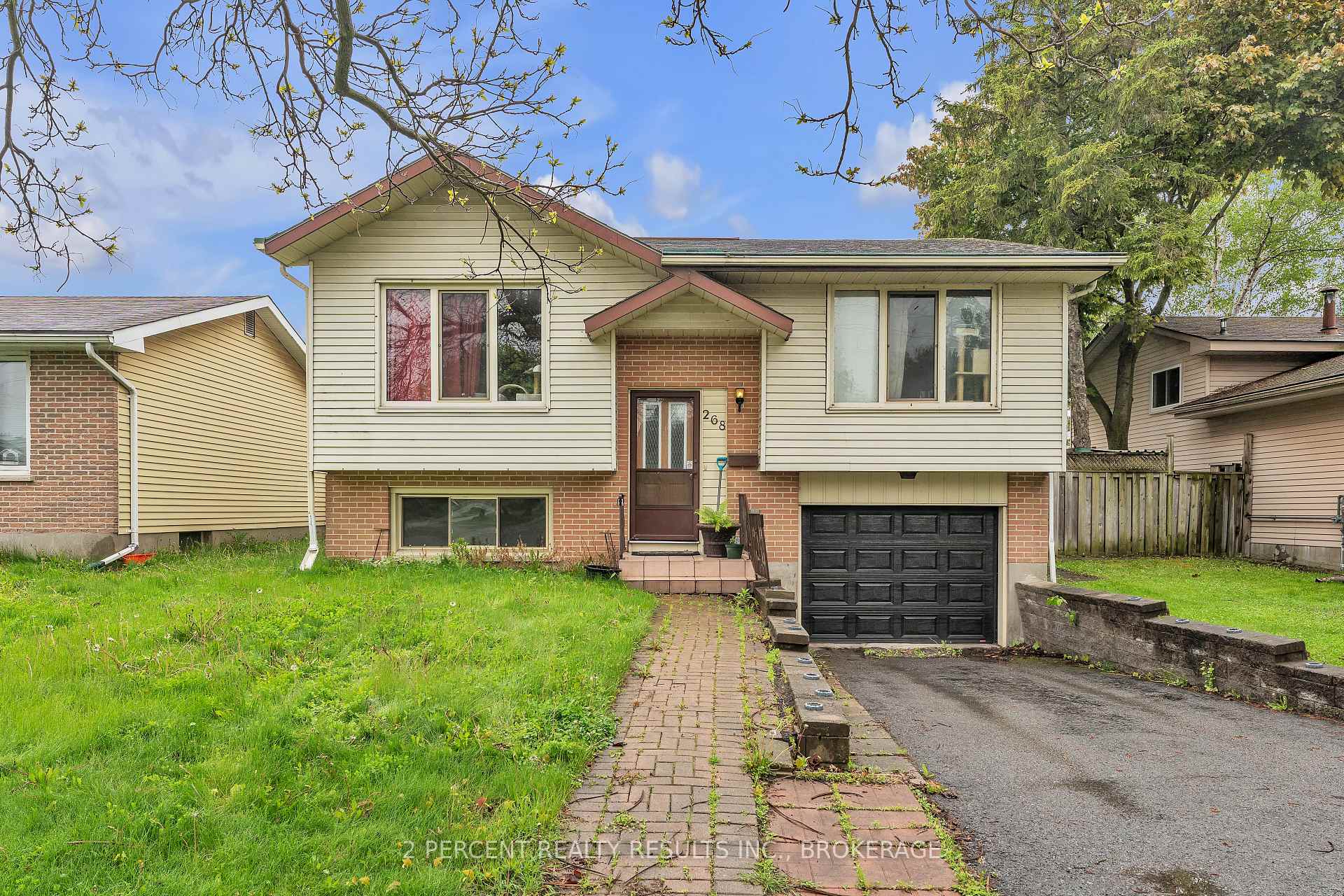 Photo 2 of 268 Sutherland Drive, Kingston, Rideau — HOMEH
