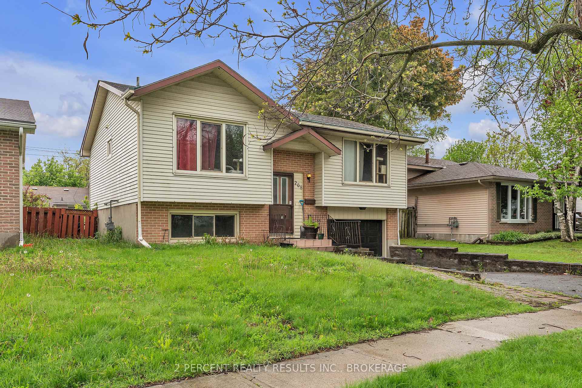 Photo 3 of 268 Sutherland Drive, Kingston, Rideau — HOMEH