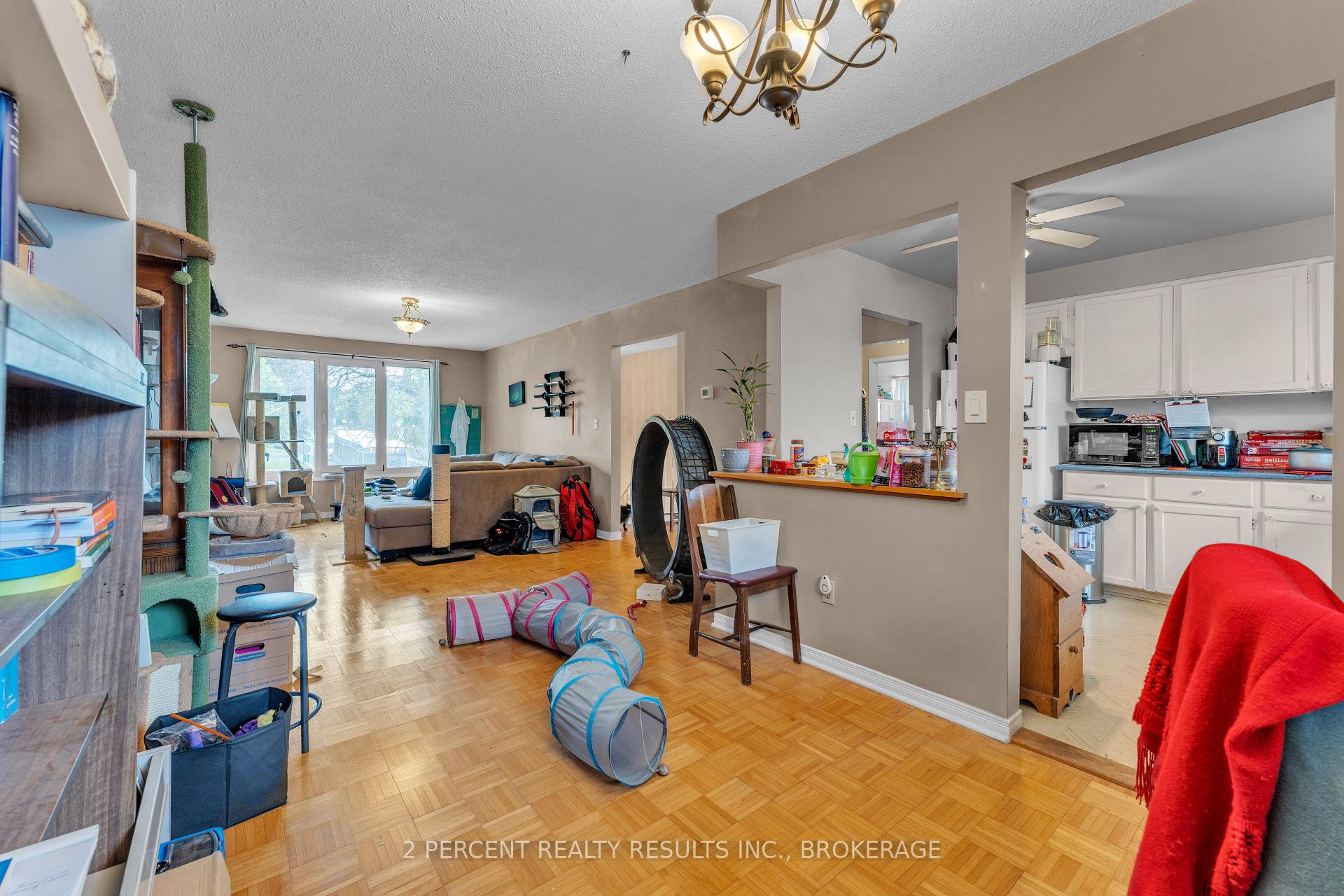 Photo 10 of 268 Sutherland Drive, Kingston, Rideau — HOMEH