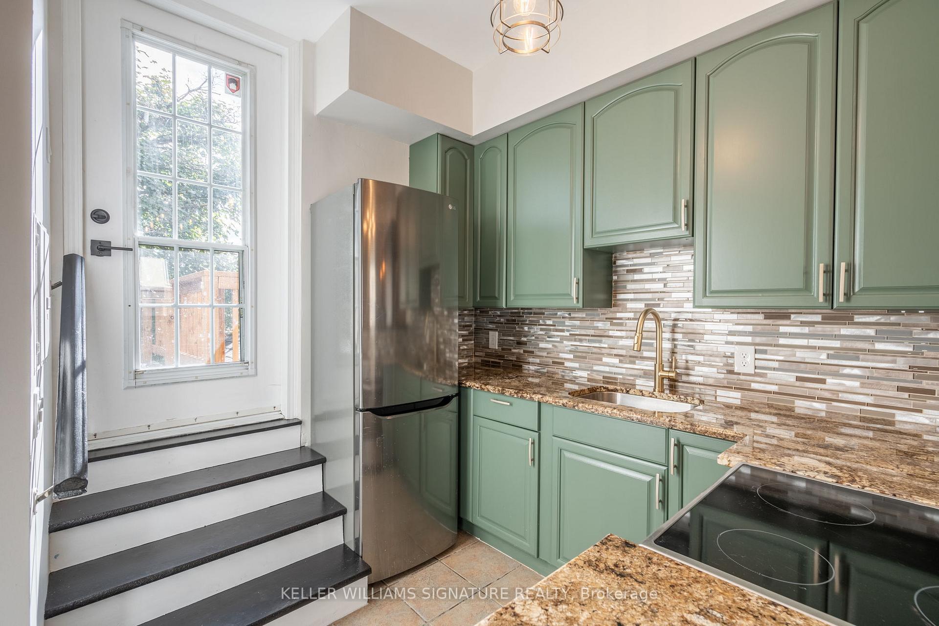 Photo 2 of Unit 1, 279 Main Street W, Hamilton, Kirkendall — HOMEH