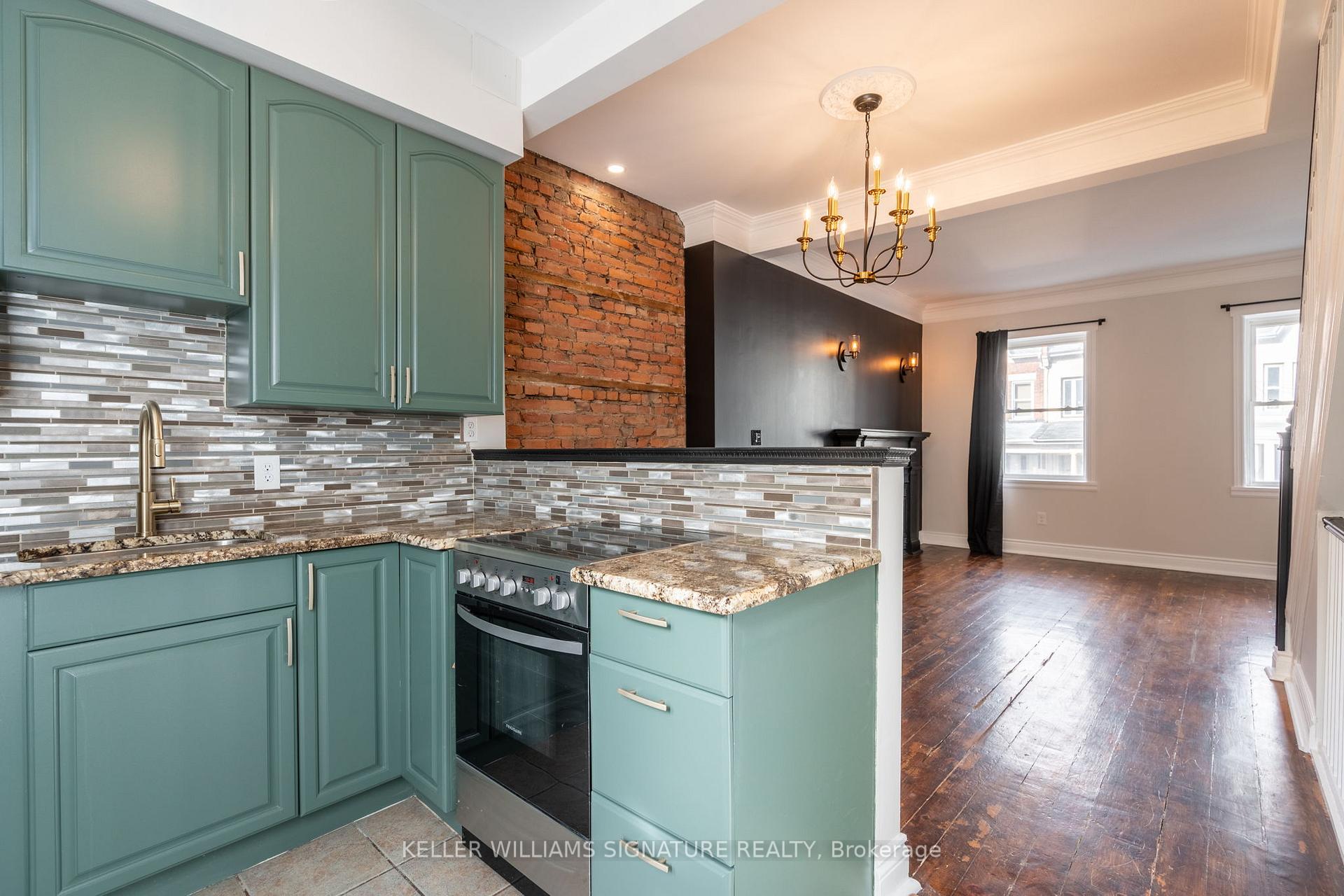 Photo 4 of Unit 1, 279 Main Street W, Hamilton, Kirkendall — HOMEH