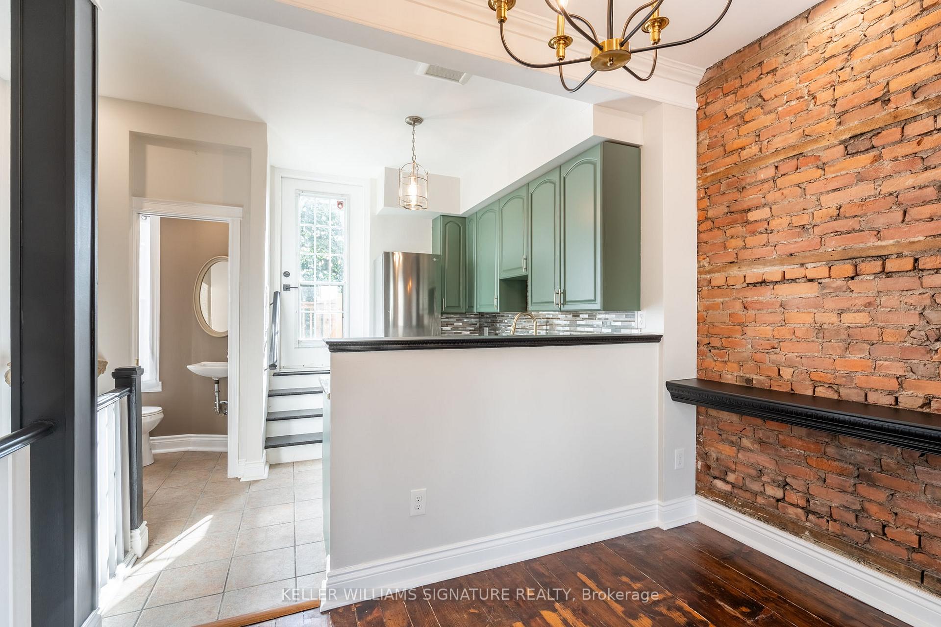 Photo 10 of Unit 1, 279 Main Street W, Hamilton, Kirkendall — HOMEH