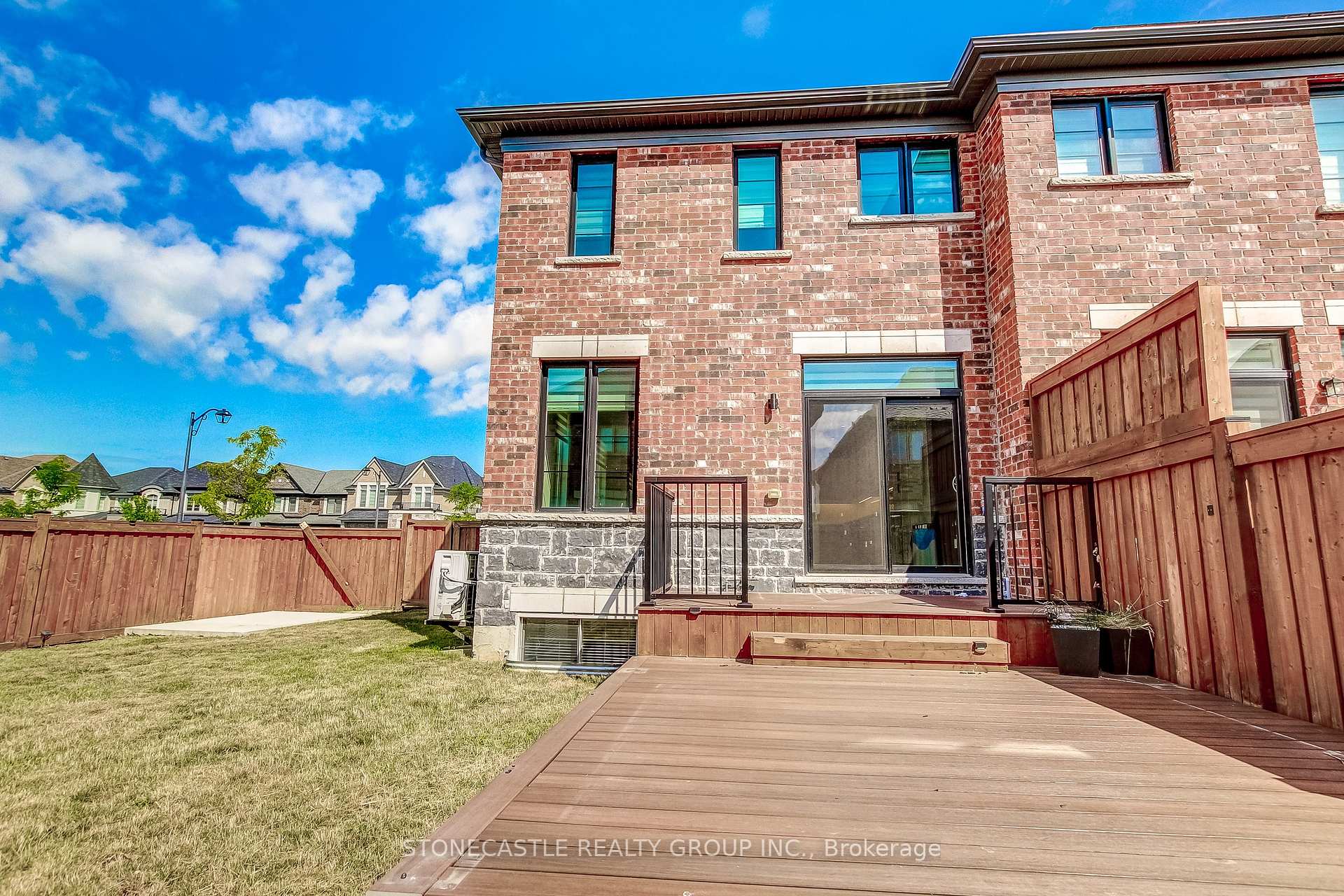 Photo 16 of 526 Beam Court, Milton, Ford — HOMEH