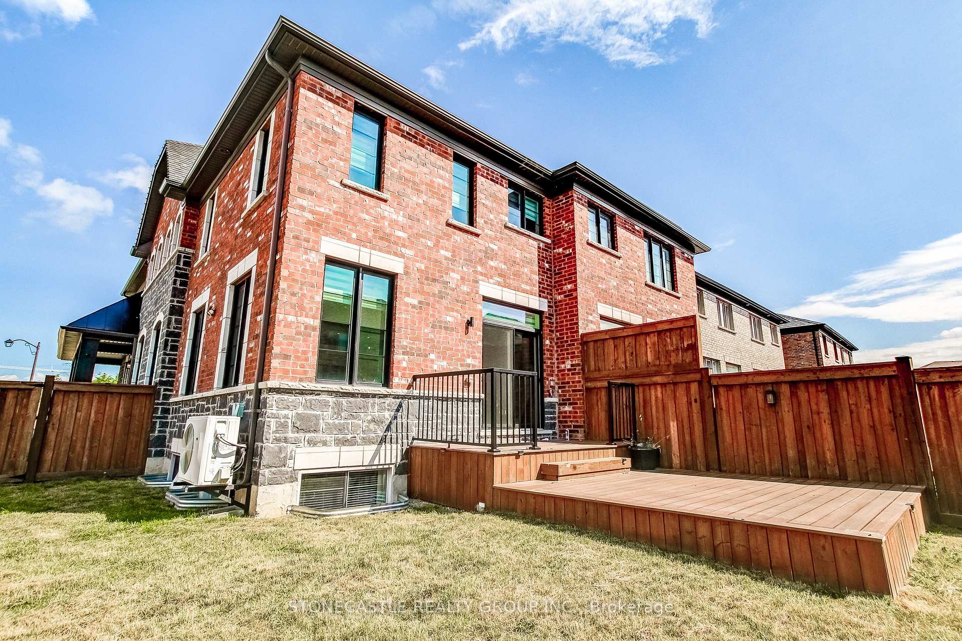 Photo 24 of 526 Beam Court, Milton, Ford — HOMEH