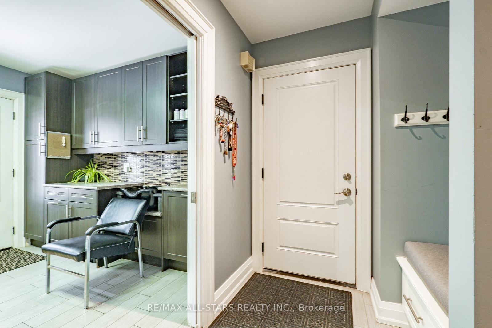 Photo 22 of 39 Lincoln Green Drive, Markham, Bullock — HOMEH