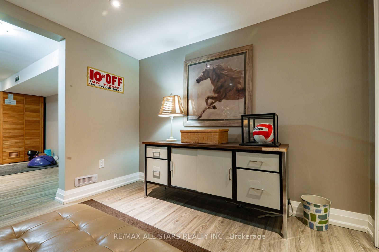 Photo 38 of 39 Lincoln Green Drive, Markham, Bullock — HOMEH