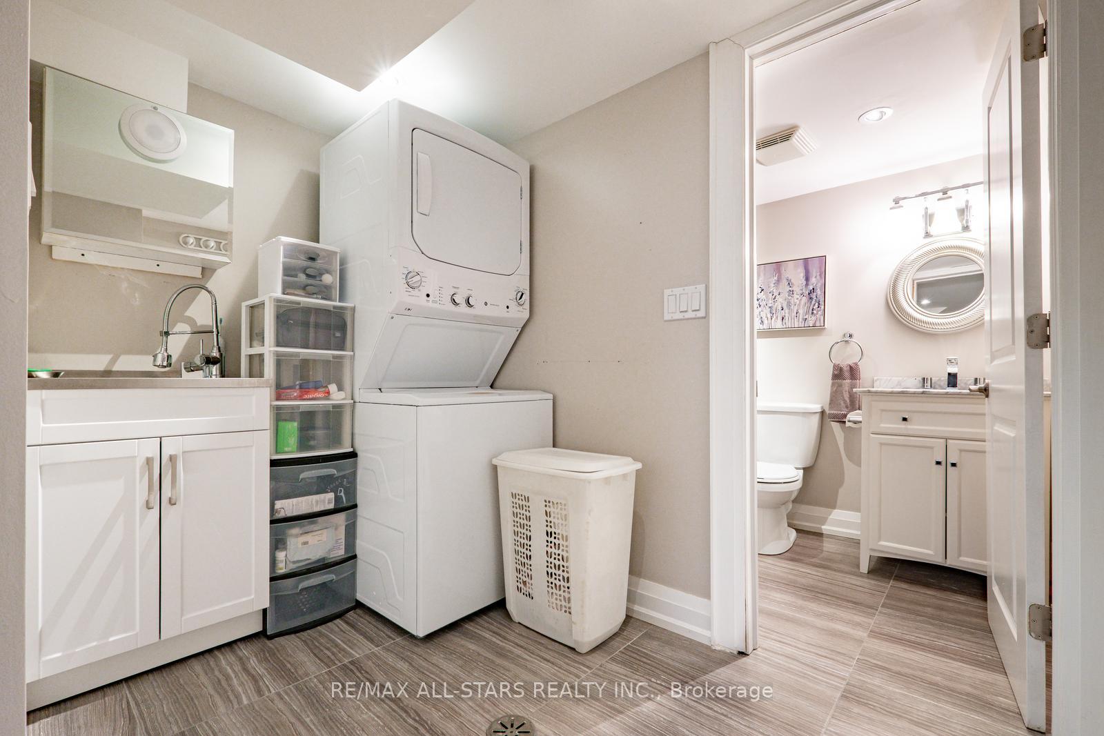 Photo 45 of 39 Lincoln Green Drive, Markham, Bullock — HOMEH