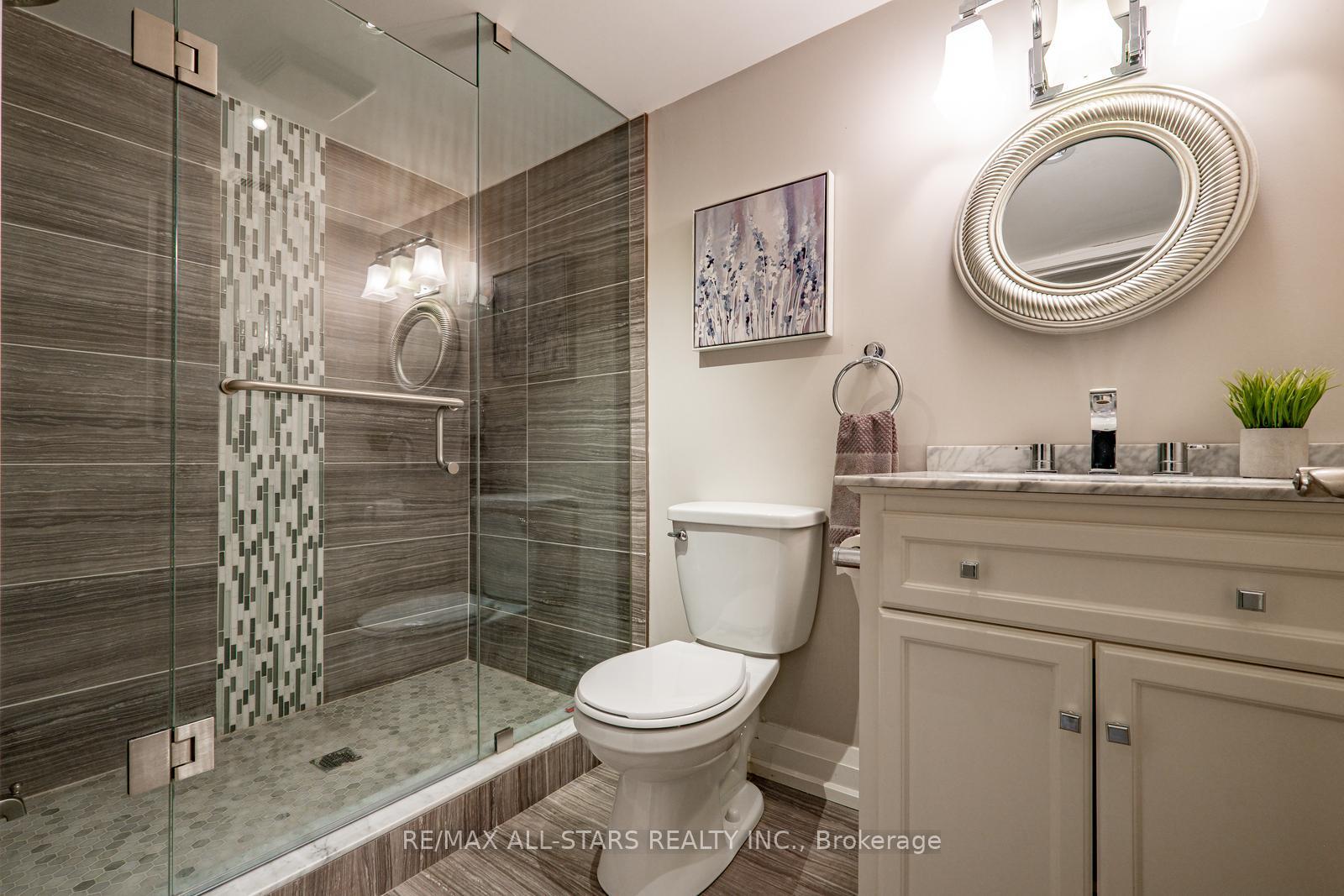 Photo 46 of 39 Lincoln Green Drive, Markham, Bullock — HOMEH