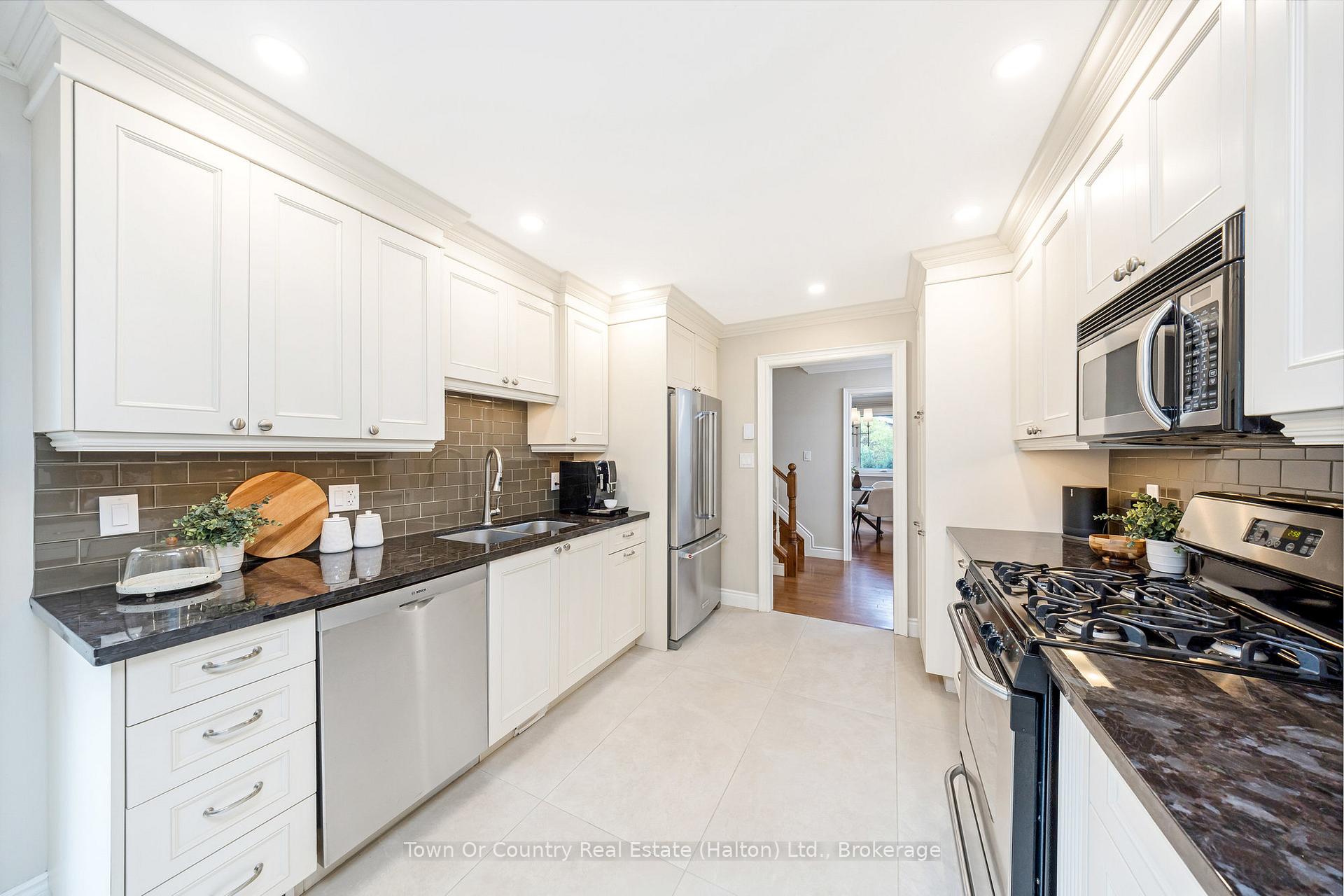 Photo 16 of 491 White Drive, Milton, Timberlea — HOMEH