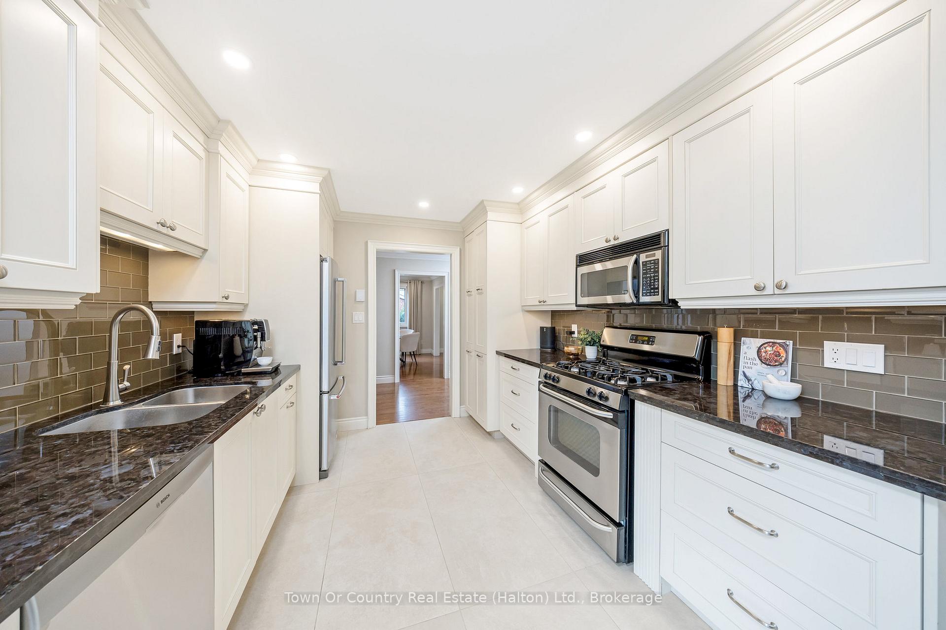 Photo 17 of 491 White Drive, Milton, Timberlea — HOMEH