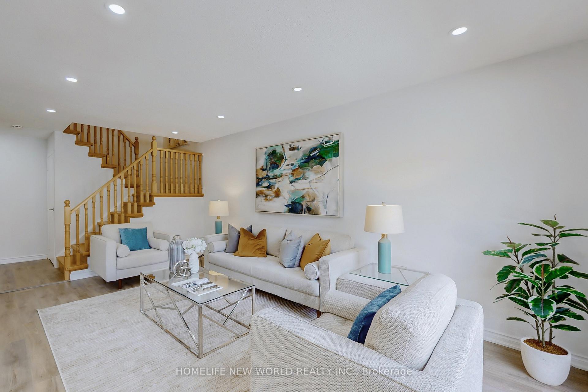 Photo 4 of 154 Appleby Crescent, Markham, Milliken Mills West — HOMEH