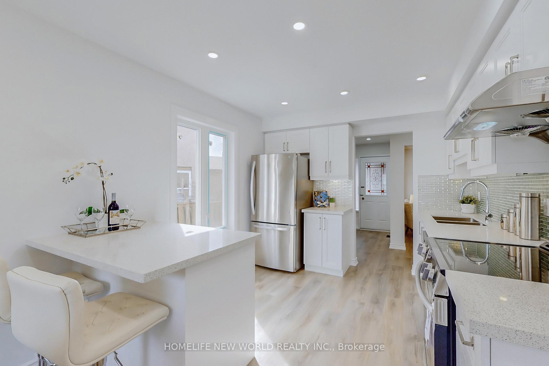 Photo 12 of 154 Appleby Crescent, Markham, Milliken Mills West — HOMEH