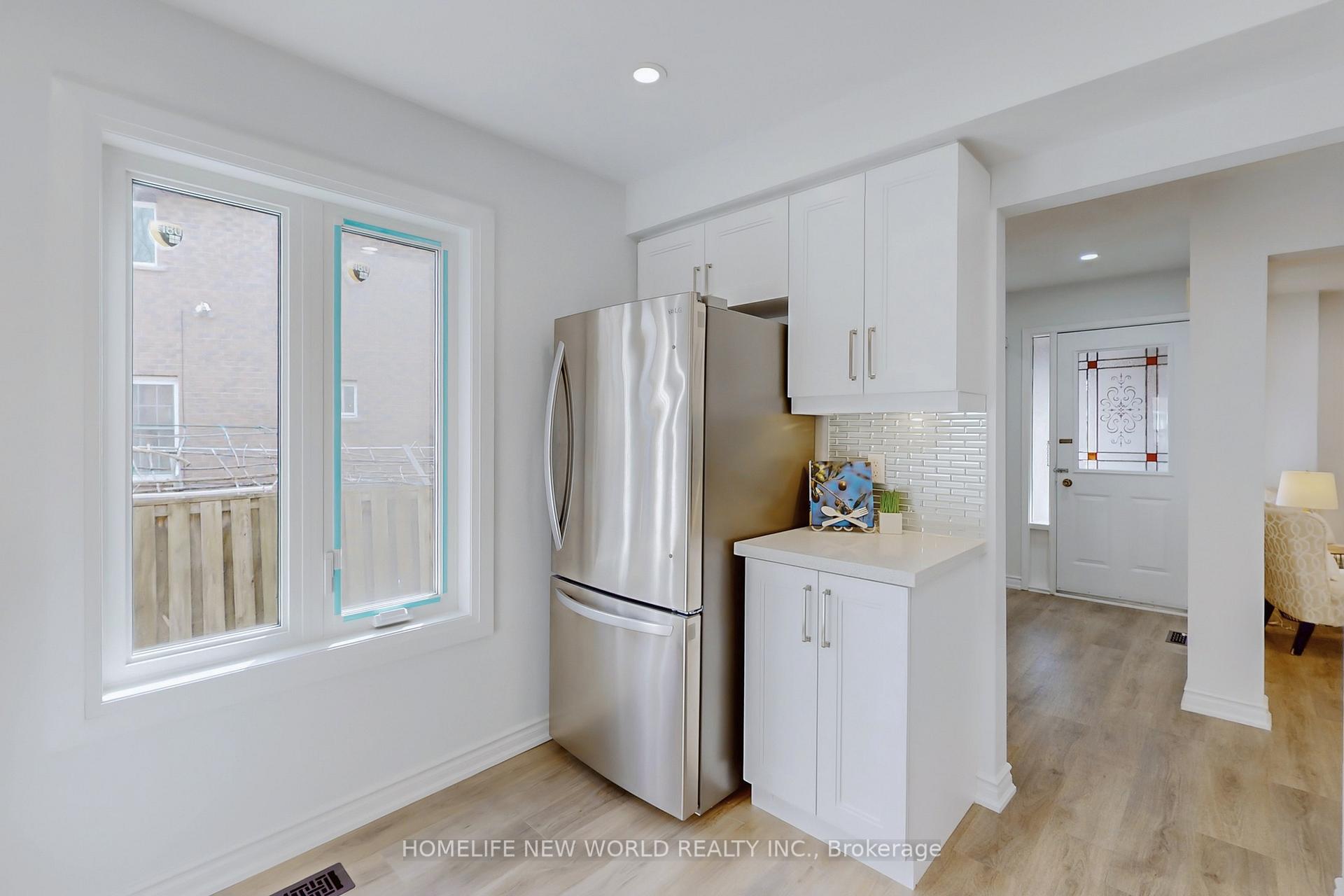 Photo 13 of 154 Appleby Crescent, Markham, Milliken Mills West — HOMEH