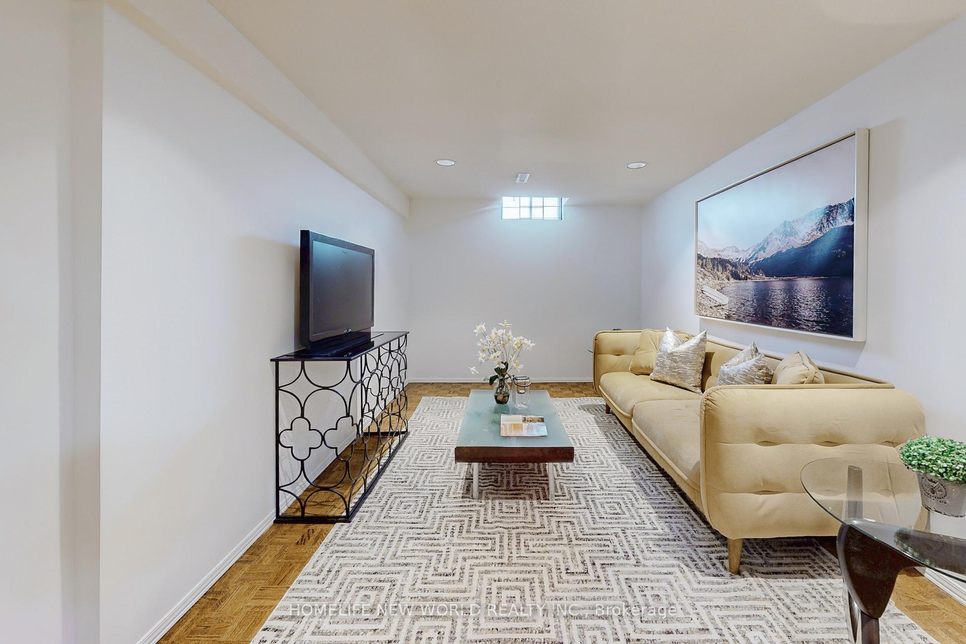 Photo 36 of 154 Appleby Crescent, Markham, Milliken Mills West — HOMEH