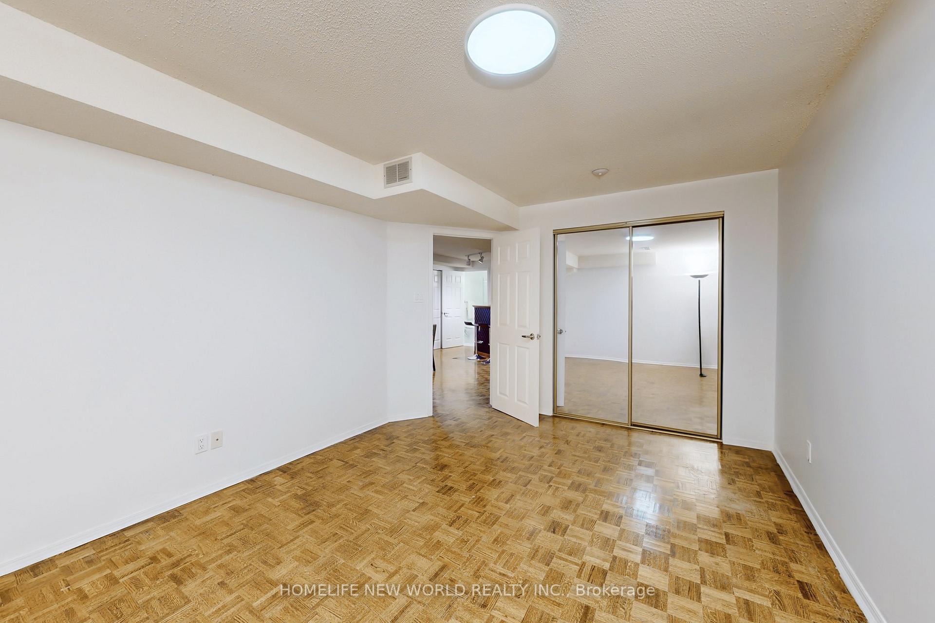 Photo 40 of 154 Appleby Crescent, Markham, Milliken Mills West — HOMEH