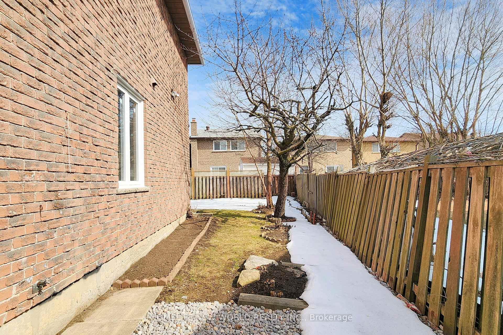 Photo 46 of 154 Appleby Crescent, Markham, Milliken Mills West — HOMEH