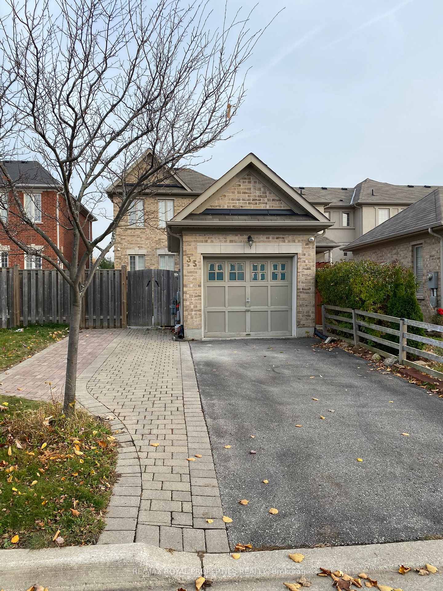 Front of 35 Vettese Court