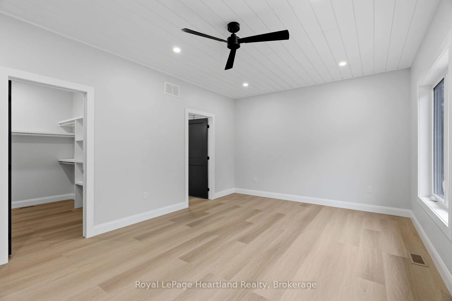 Photo 30 of 345 Turnberry Street, North Huron, Wingham — HOMEH
