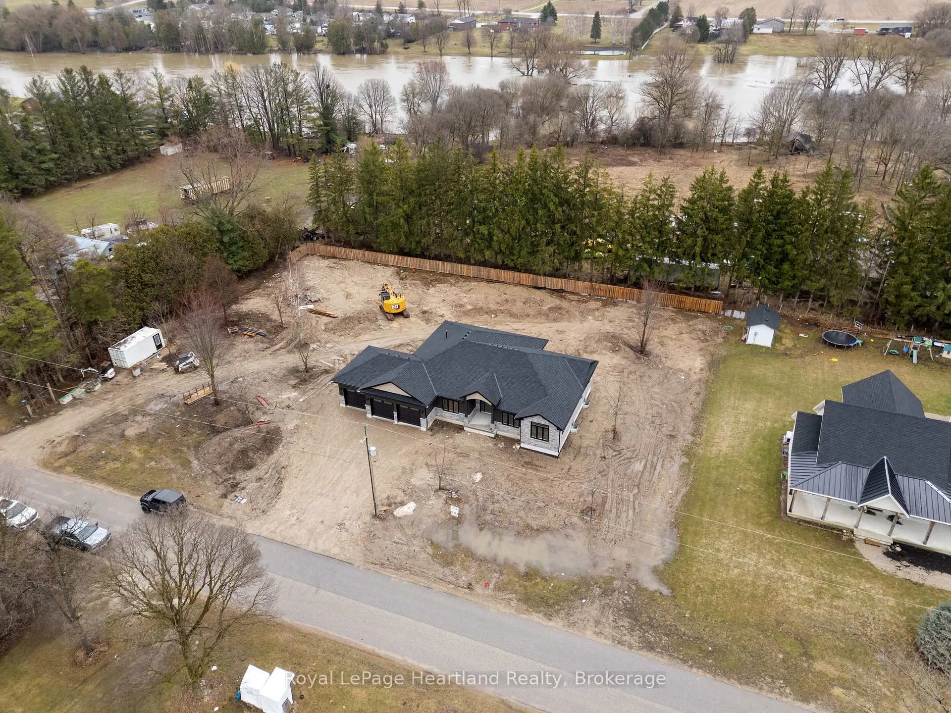 Photo 47 of 345 Turnberry Street, North Huron, Wingham — HOMEH