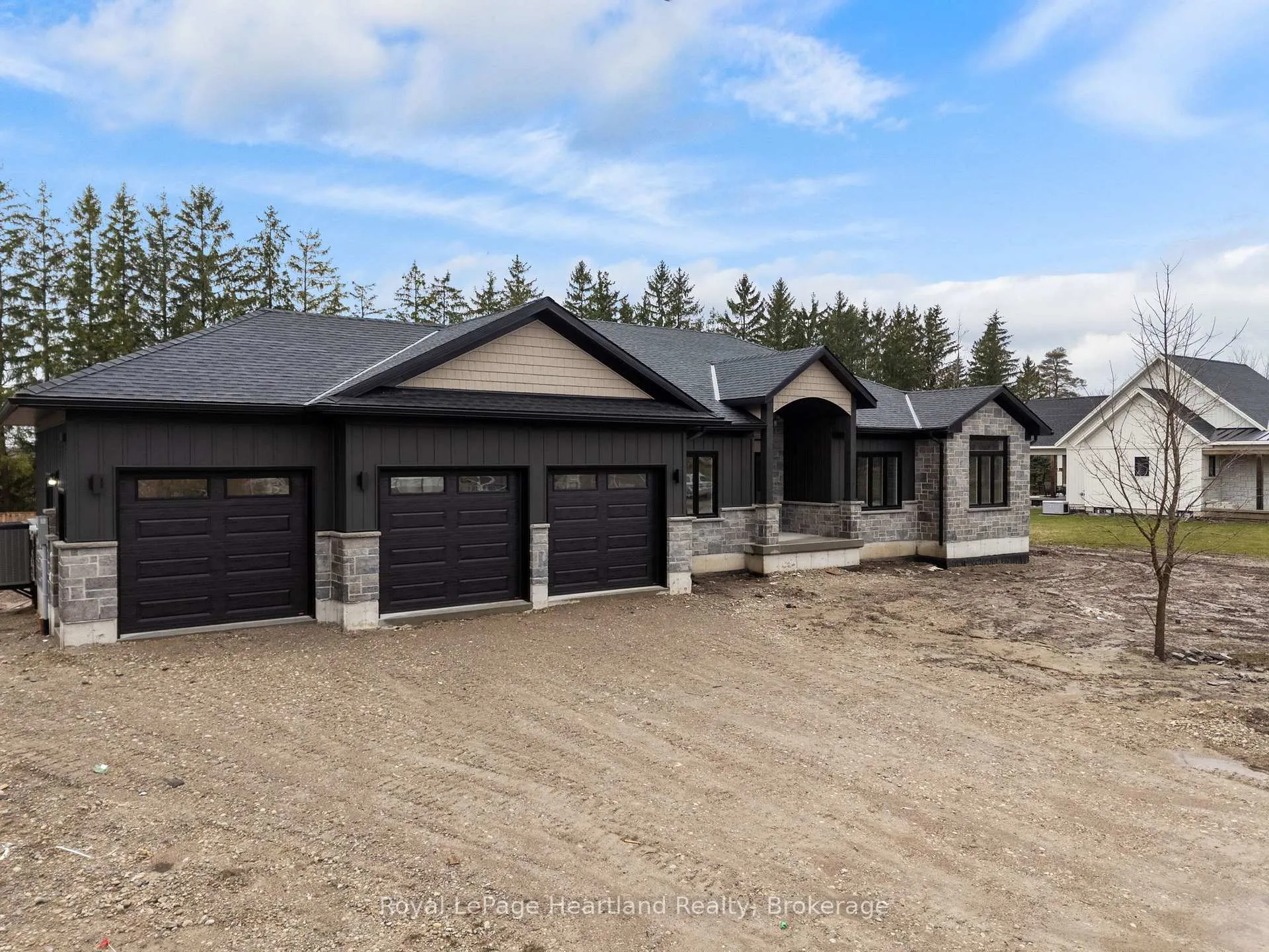 Photo 50 of 345 Turnberry Street, North Huron, Wingham — HOMEH