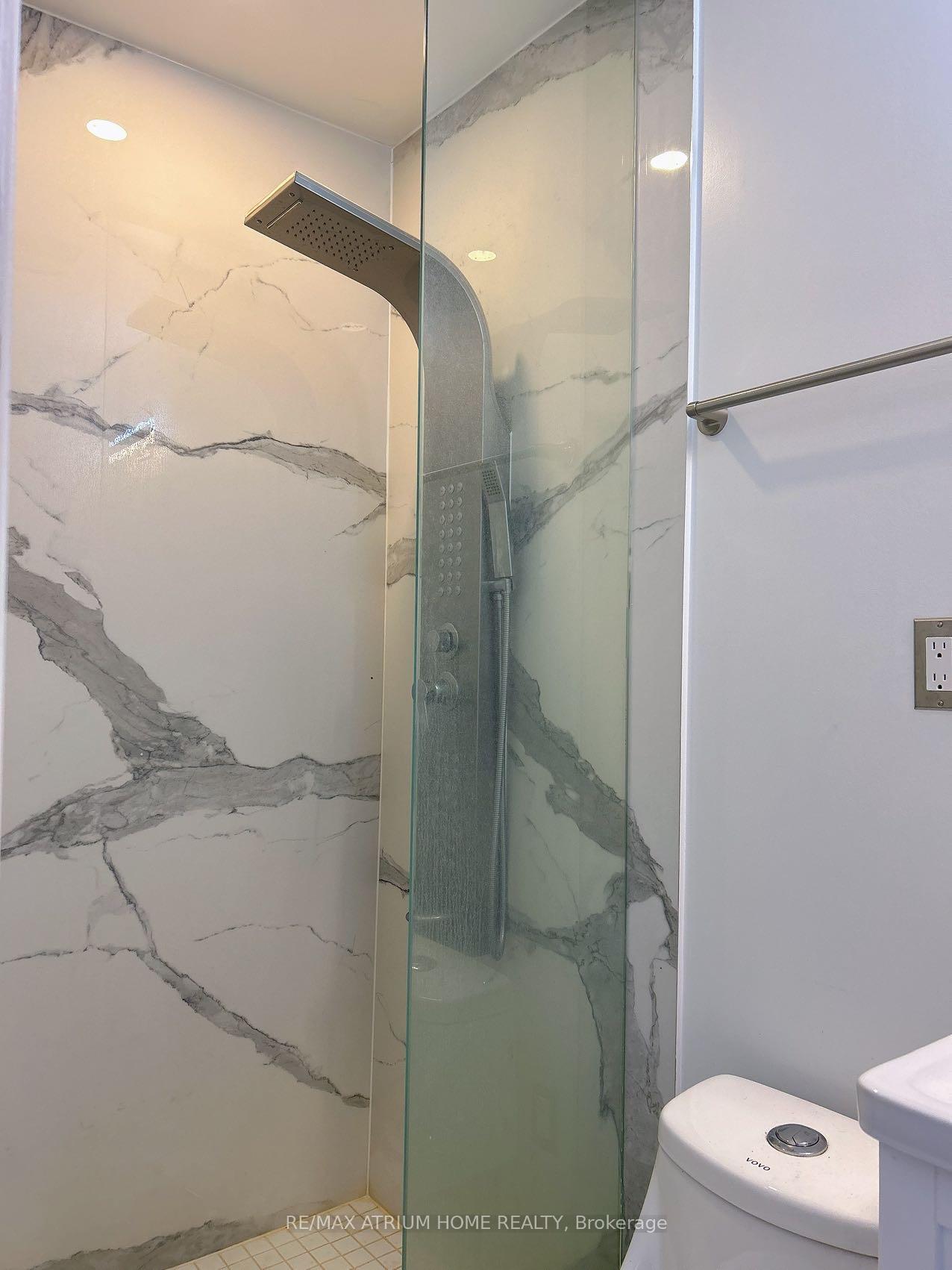 Photo 5 of Unit 2nd fl, 166 Fincham Avenue, Markham, Markham Village — HOMEH