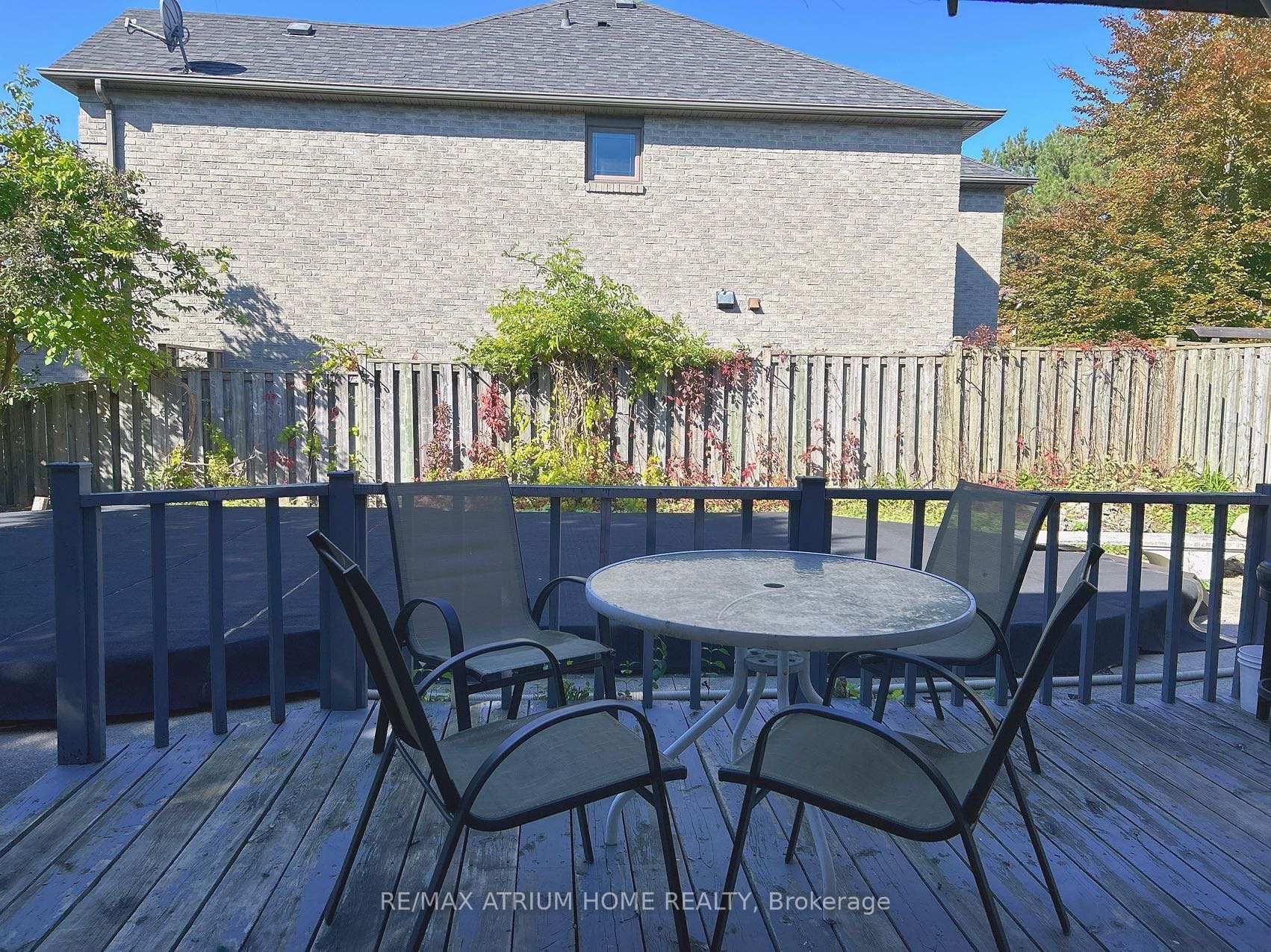 Photo 9 of Unit 2nd fl, 166 Fincham Avenue, Markham, Markham Village — HOMEH