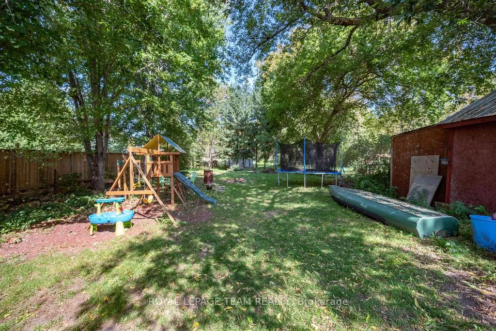 Photo 6 of 11168 60 Highway, North Algona Wilberforce, North Algona/Wilberforce Twp — HOMEH