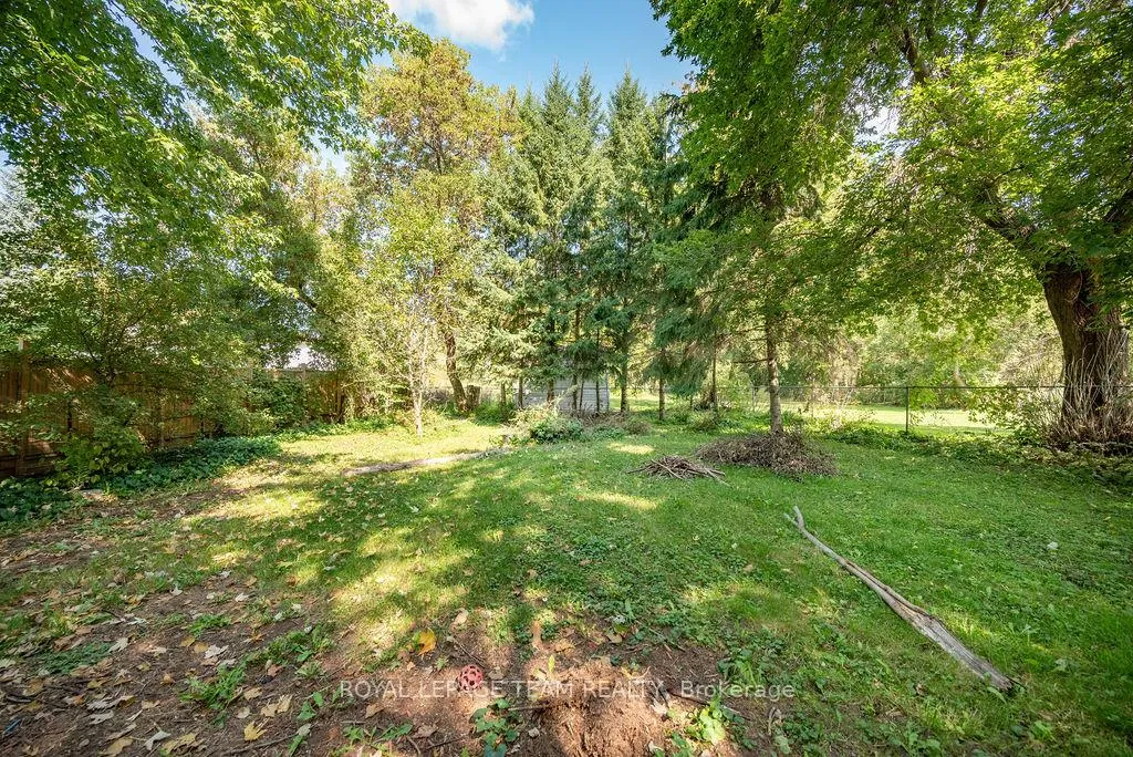 Photo 8 of 11168 60 Highway, North Algona Wilberforce, North Algona/Wilberforce Twp — HOMEH