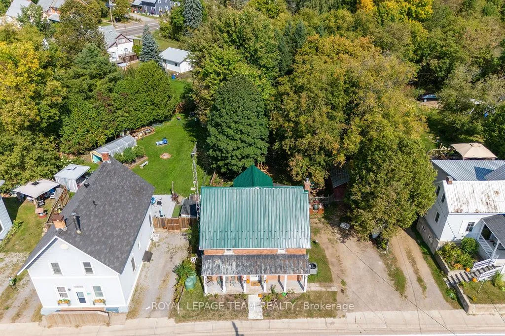Photo 14 of 11168 60 Highway, North Algona Wilberforce, North Algona/Wilberforce Twp — HOMEH