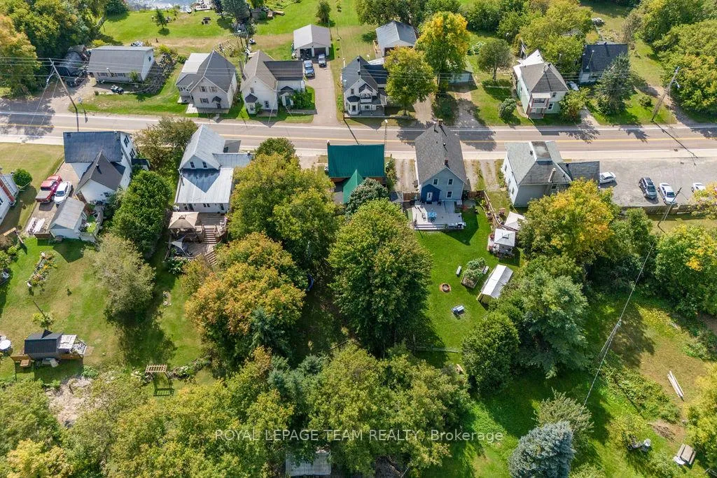Photo 17 of 11168 60 Highway, North Algona Wilberforce, North Algona/Wilberforce Twp — HOMEH