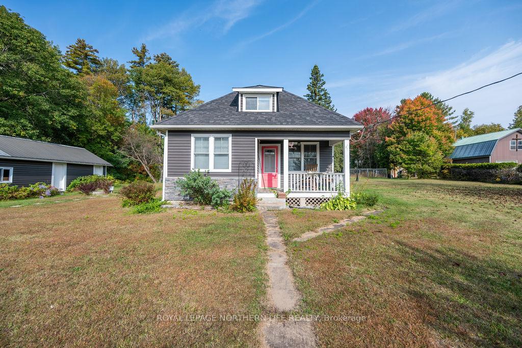 Photo 12 of 12476 Hwy 60, North Algona Wilberforce, North Algona/Wilberforce Twp — HOMEH