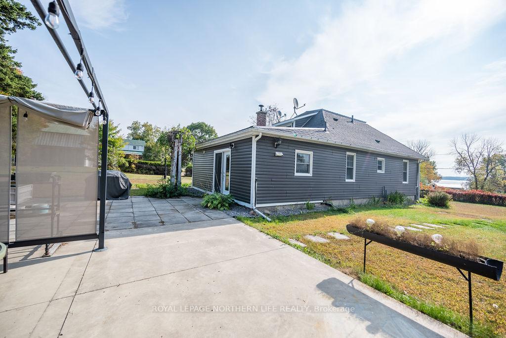 Photo 35 of 12476 Hwy 60, North Algona Wilberforce, North Algona/Wilberforce Twp — HOMEH