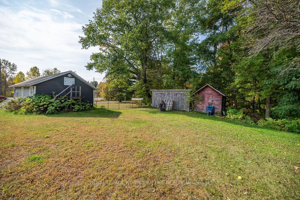 Photo 37 of 12476 Hwy 60, North Algona Wilberforce, North Algona/Wilberforce Twp — HOMEH
