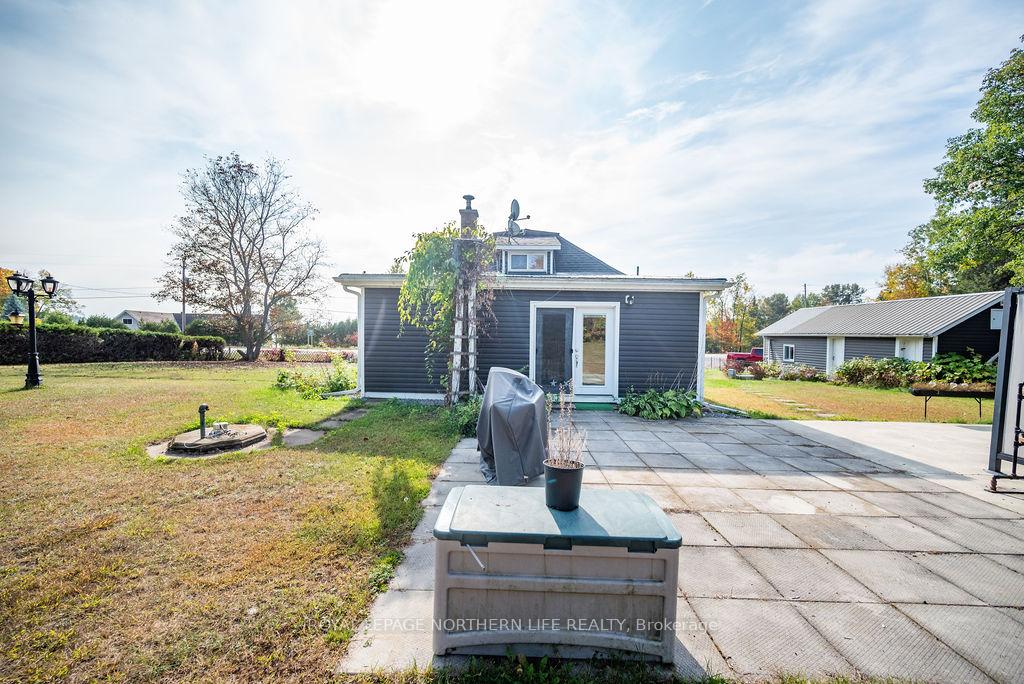 Photo 39 of 12476 Hwy 60, North Algona Wilberforce, North Algona/Wilberforce Twp — HOMEH