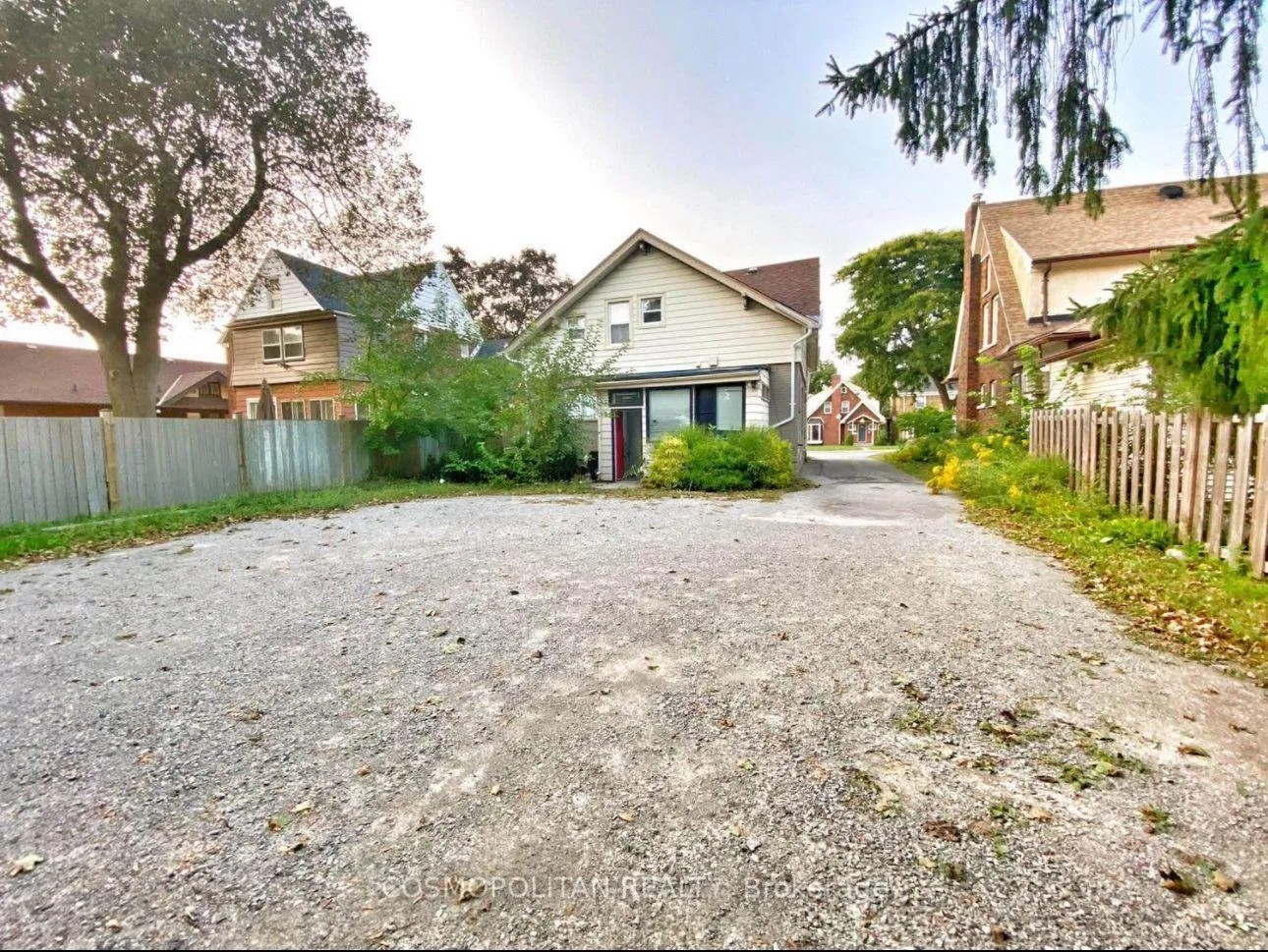 Photo 13 of Unit Lower, 6954 Lundys Lane, Niagara Falls, Dorchester — HOMEH