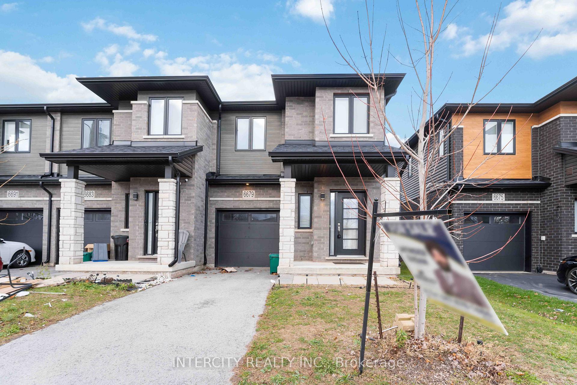 Photo 2 of 6679 Cropp Street, Niagara Falls, Morrison — HOMEH
