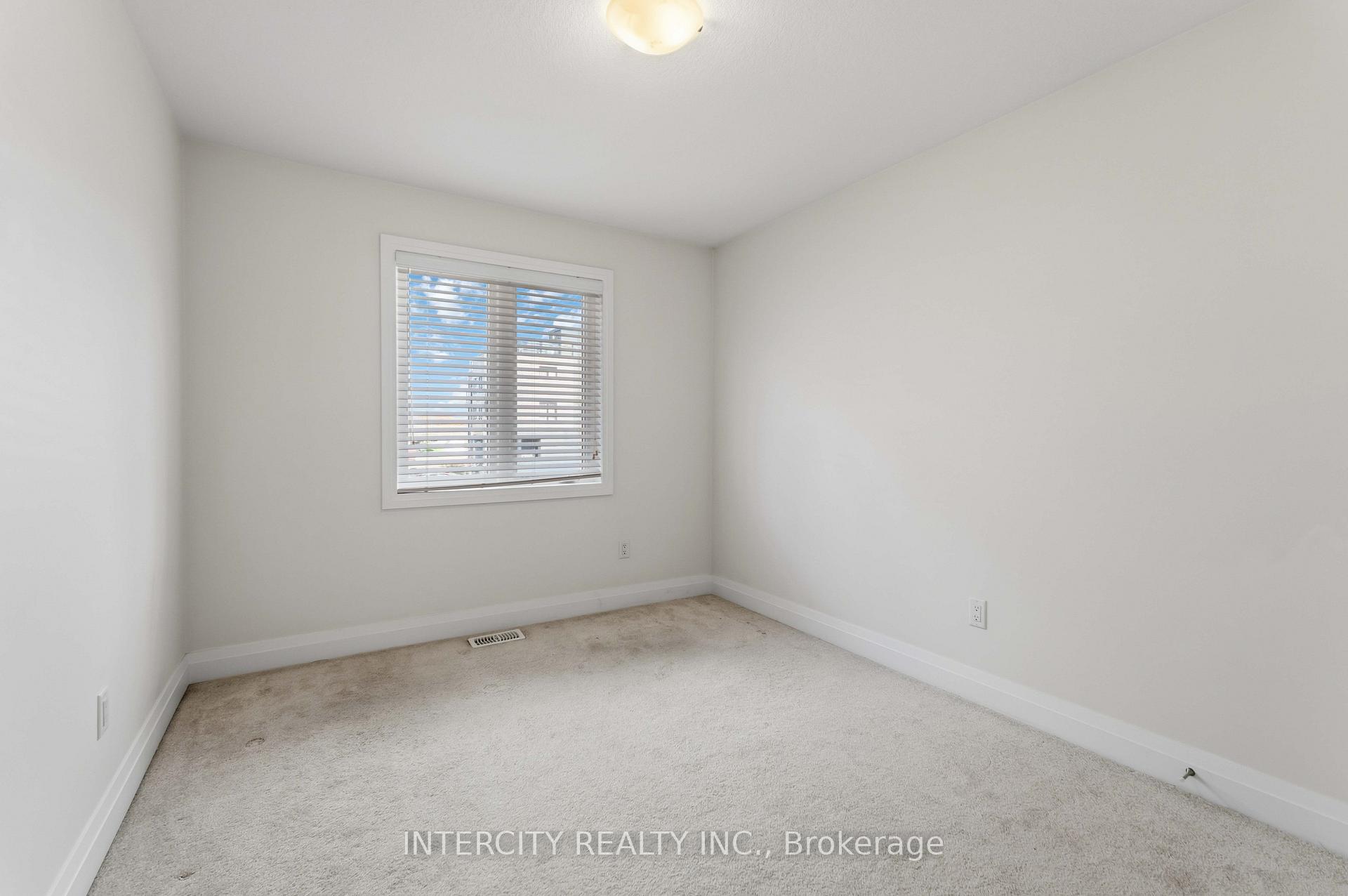Photo 16 of 6679 Cropp Street, Niagara Falls, Morrison — HOMEH