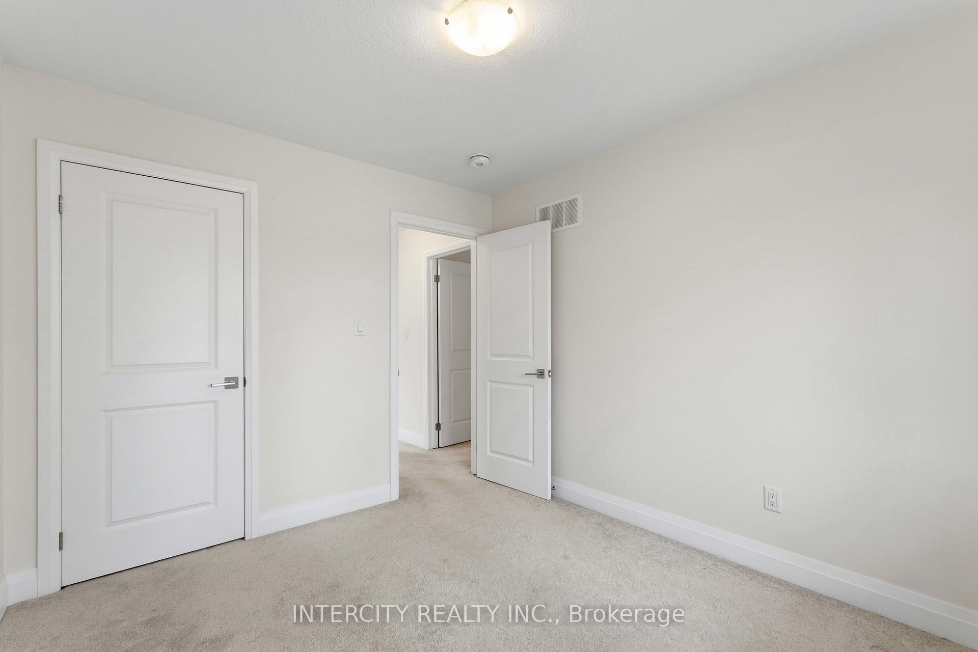 Photo 17 of 6679 Cropp Street, Niagara Falls, Morrison — HOMEH