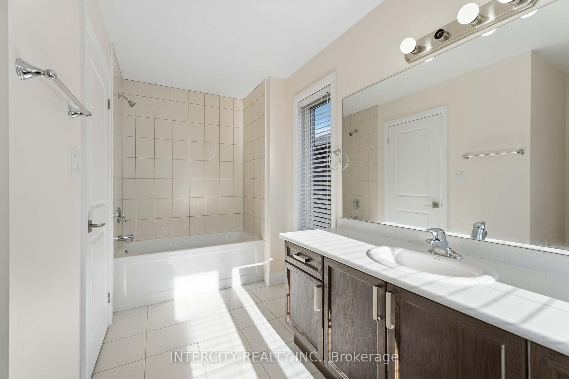 Photo 25 of 6679 Cropp Street, Niagara Falls, Morrison — HOMEH