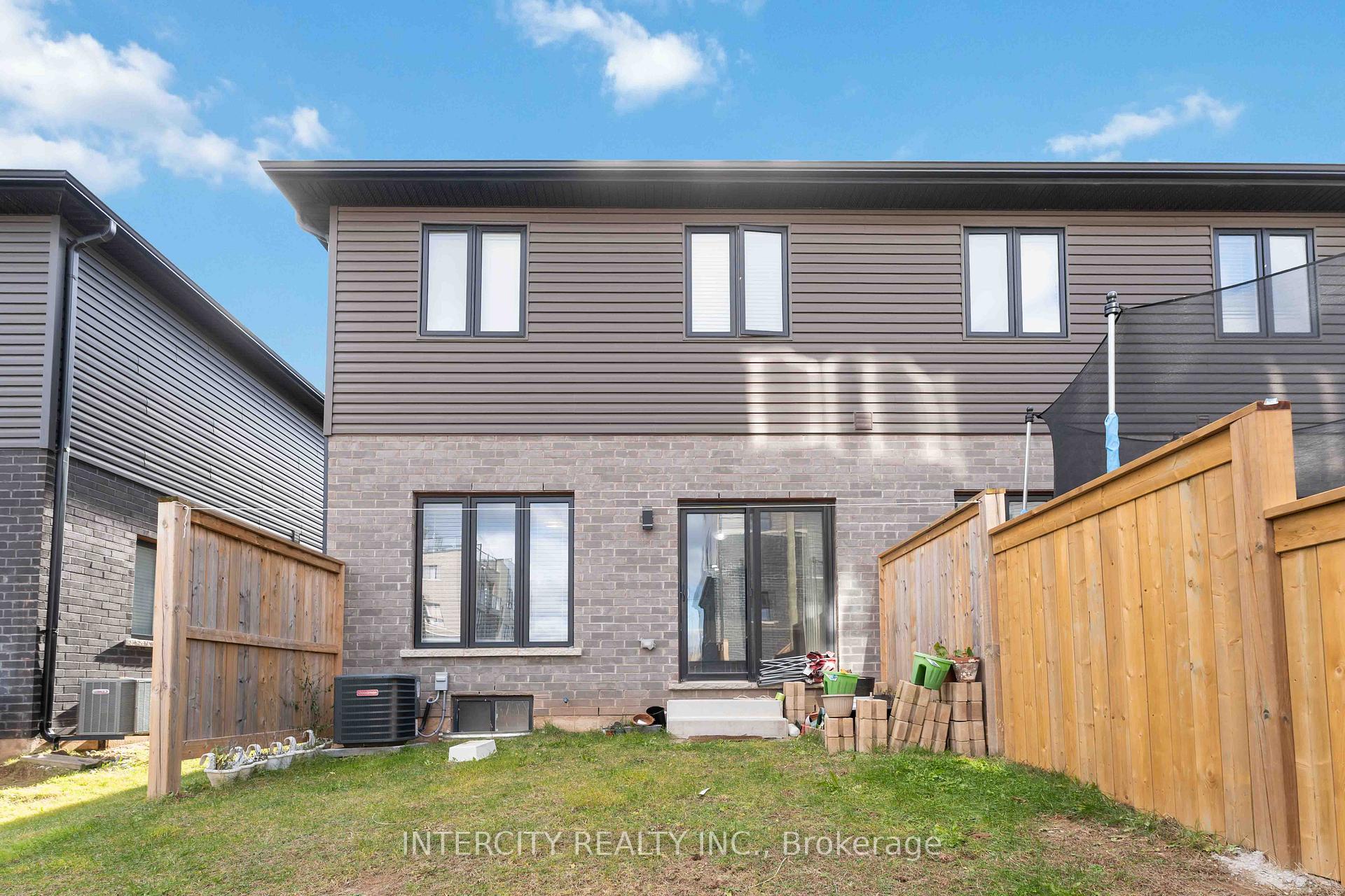 Photo 31 of 6679 Cropp Street, Niagara Falls, Morrison — HOMEH