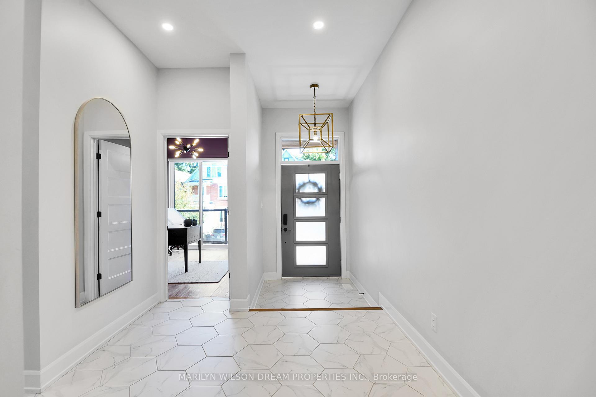 Photo 5 of Unit B, 21 Noel Street, Ottawa, Lindenlea — HOMEH