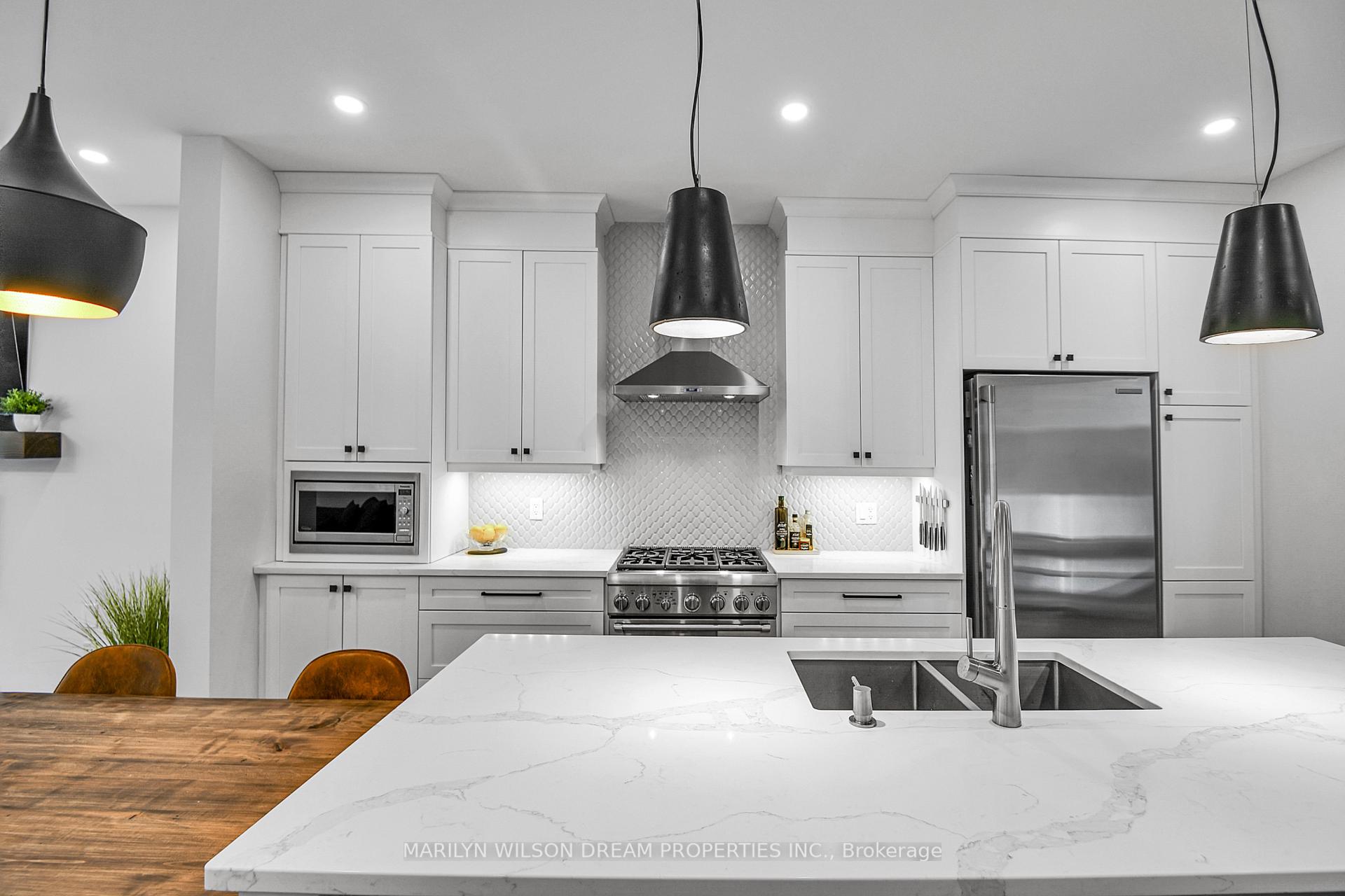 Photo 14 of Unit B, 21 Noel Street, Ottawa, Lindenlea — HOMEH