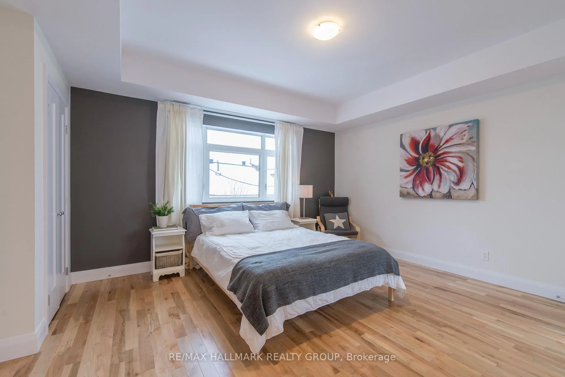 Photo 7 of 59 Douglas Avenue, Ottawa, Lindenlea — HOMEH