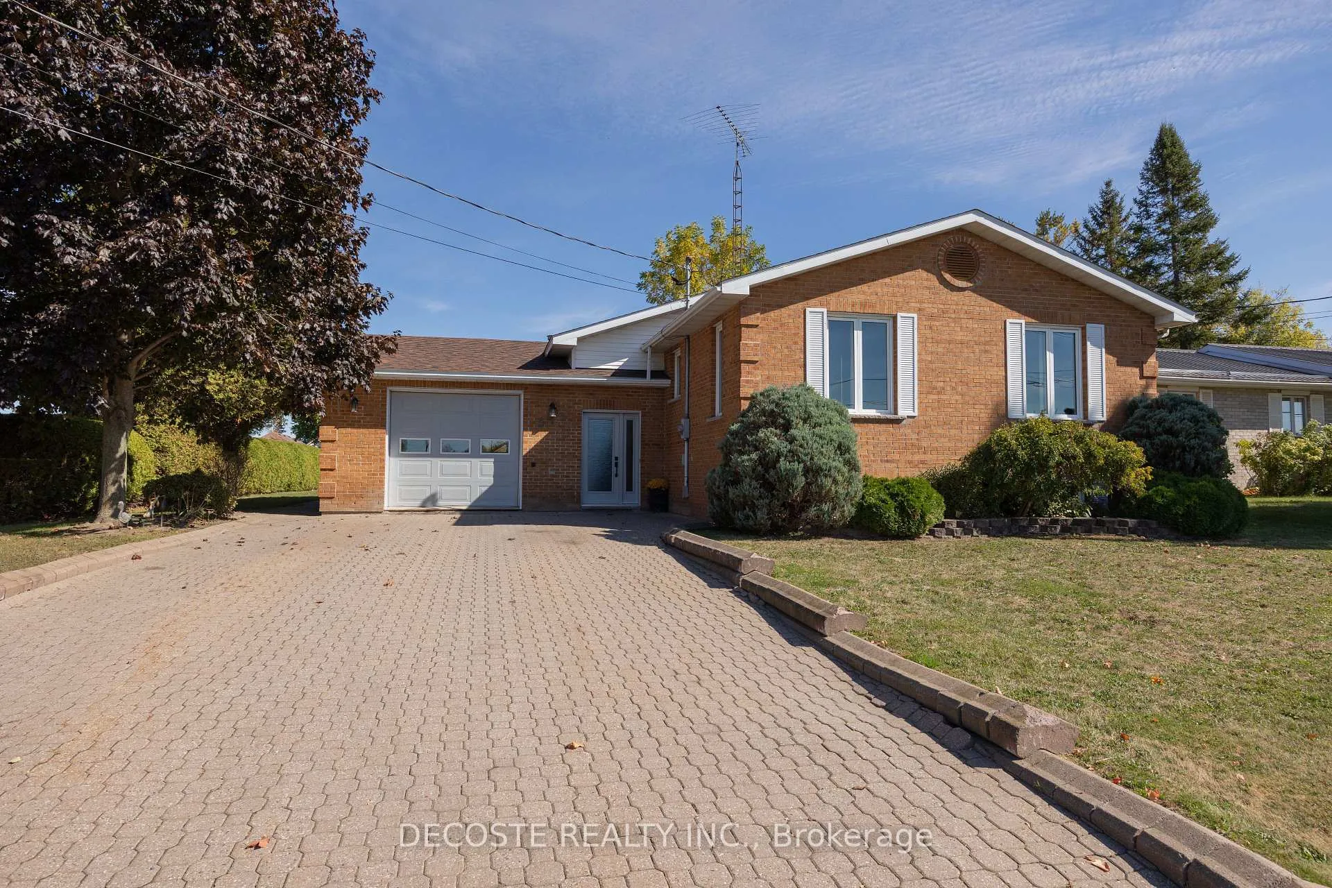 Photo 1 of 515 Tobin Street, North Glengarry, Alexandria — HOMEH