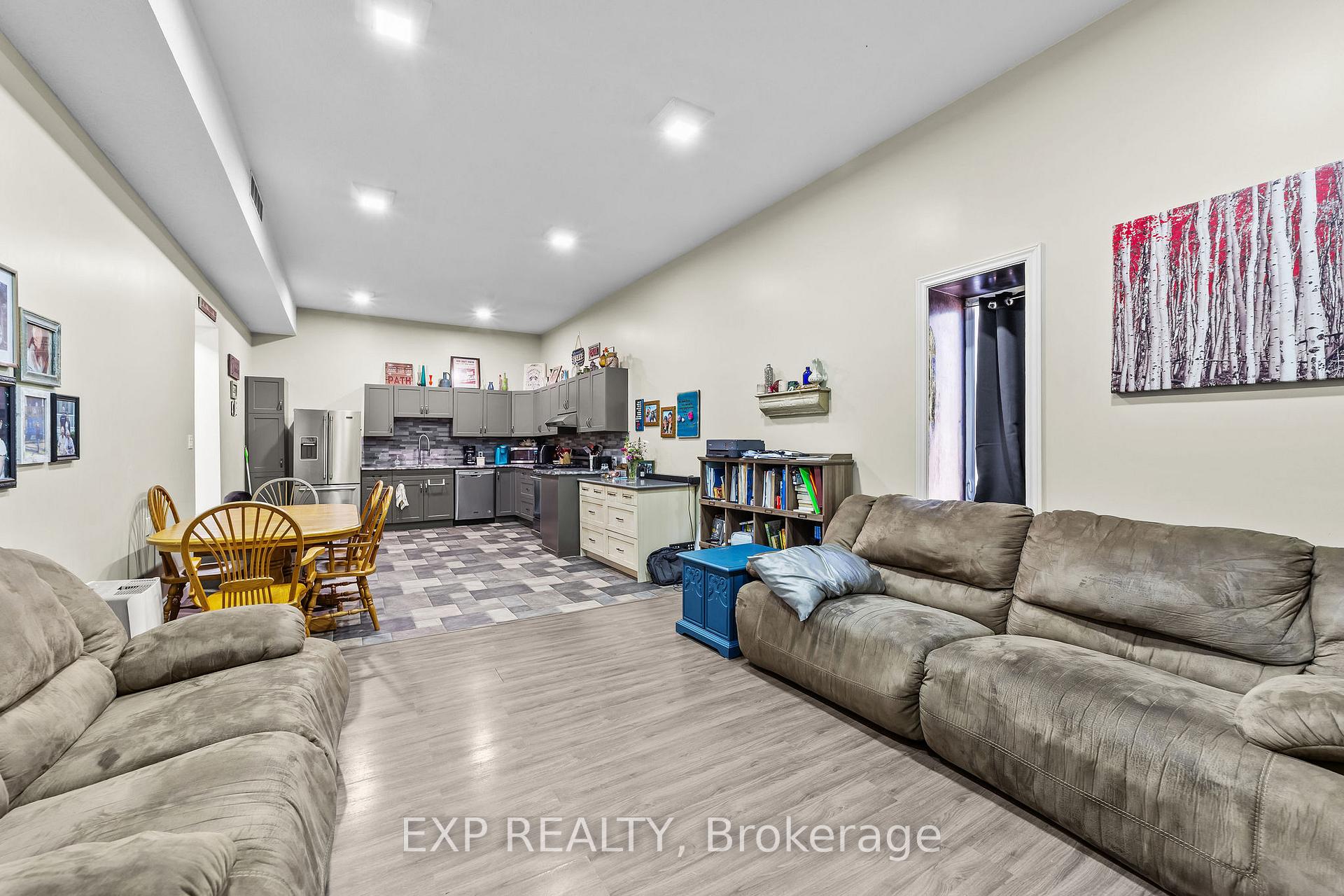 Photo 2 of 22891 Hagerty Road, Newbury — HOMEH