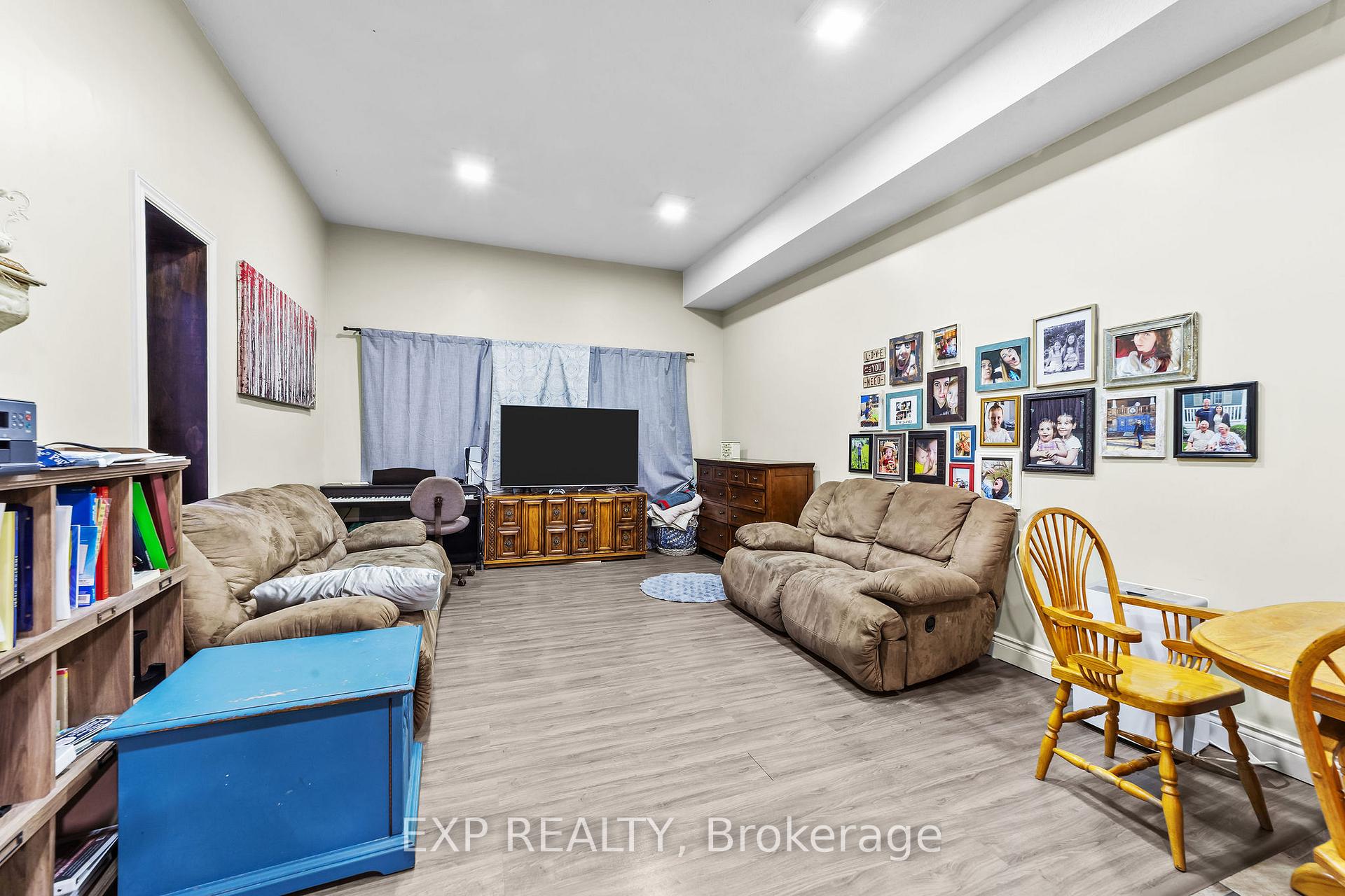 Photo 6 of 22891 Hagerty Road, Newbury — HOMEH