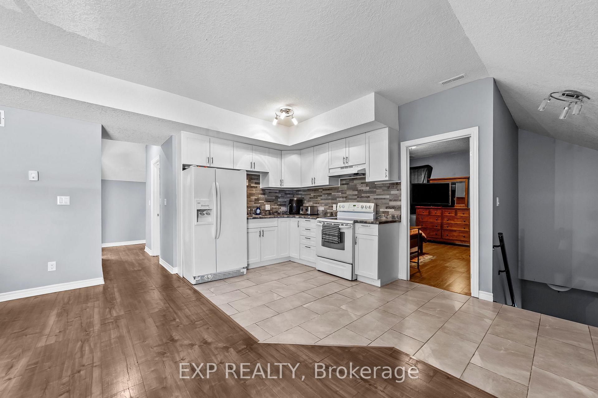 Photo 16 of 22891 Hagerty Road, Newbury — HOMEH