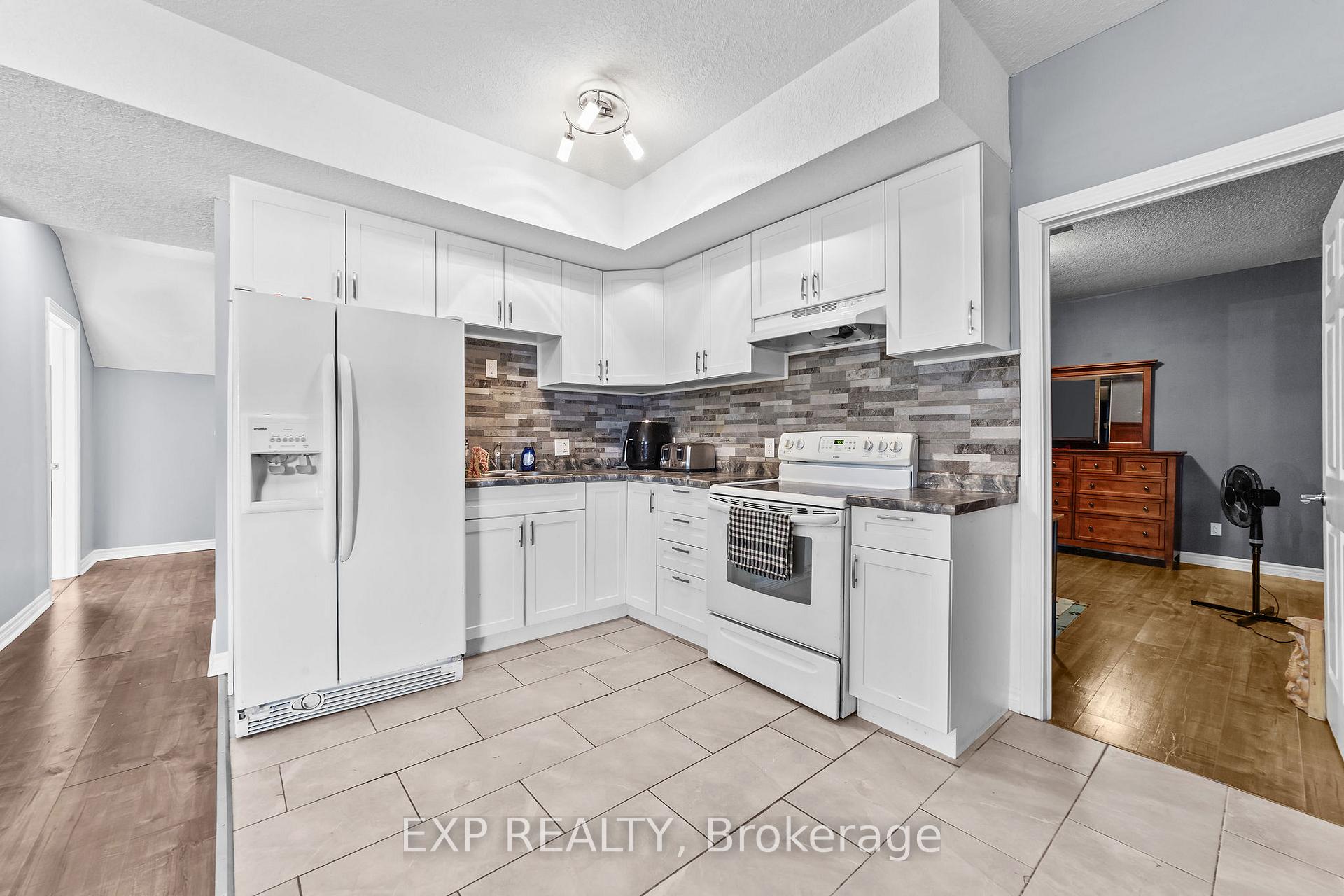 Photo 17 of 22891 Hagerty Road, Newbury — HOMEH