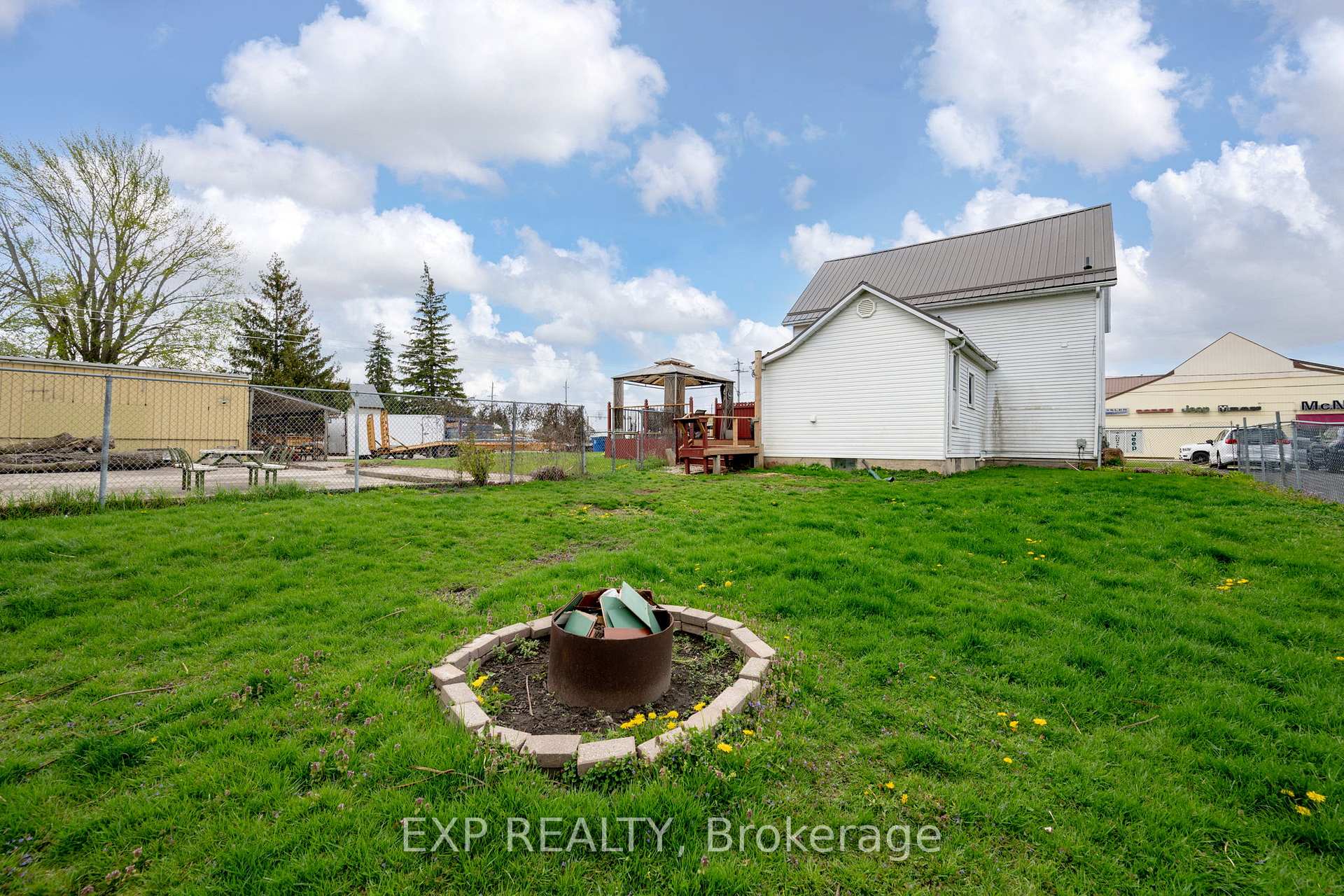 Photo 25 of 22874 Hagerty Road, Newbury — HOMEH
