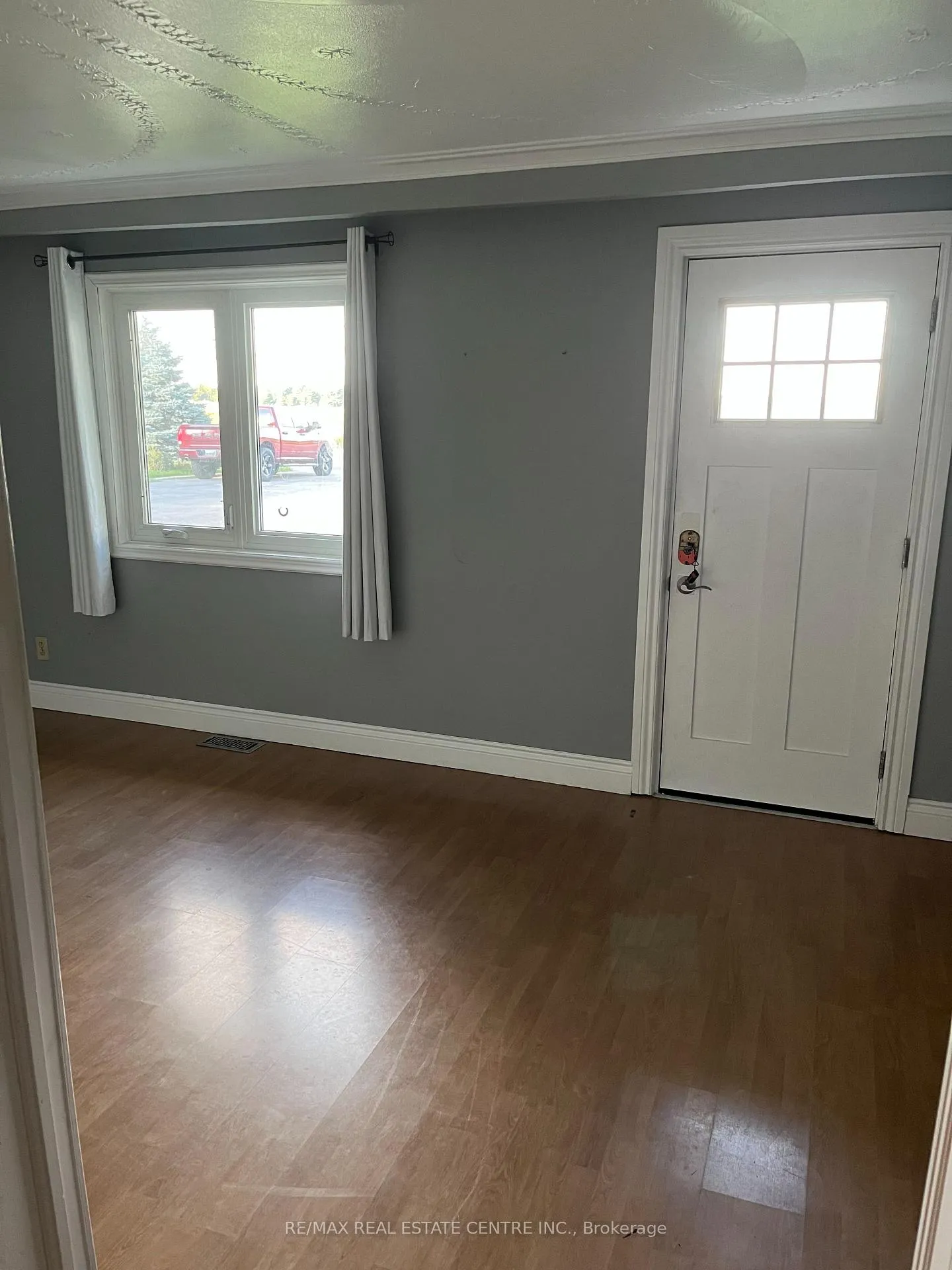Photo 2 of 289 King Street N, New Tecumseth, Alliston — HOMEH